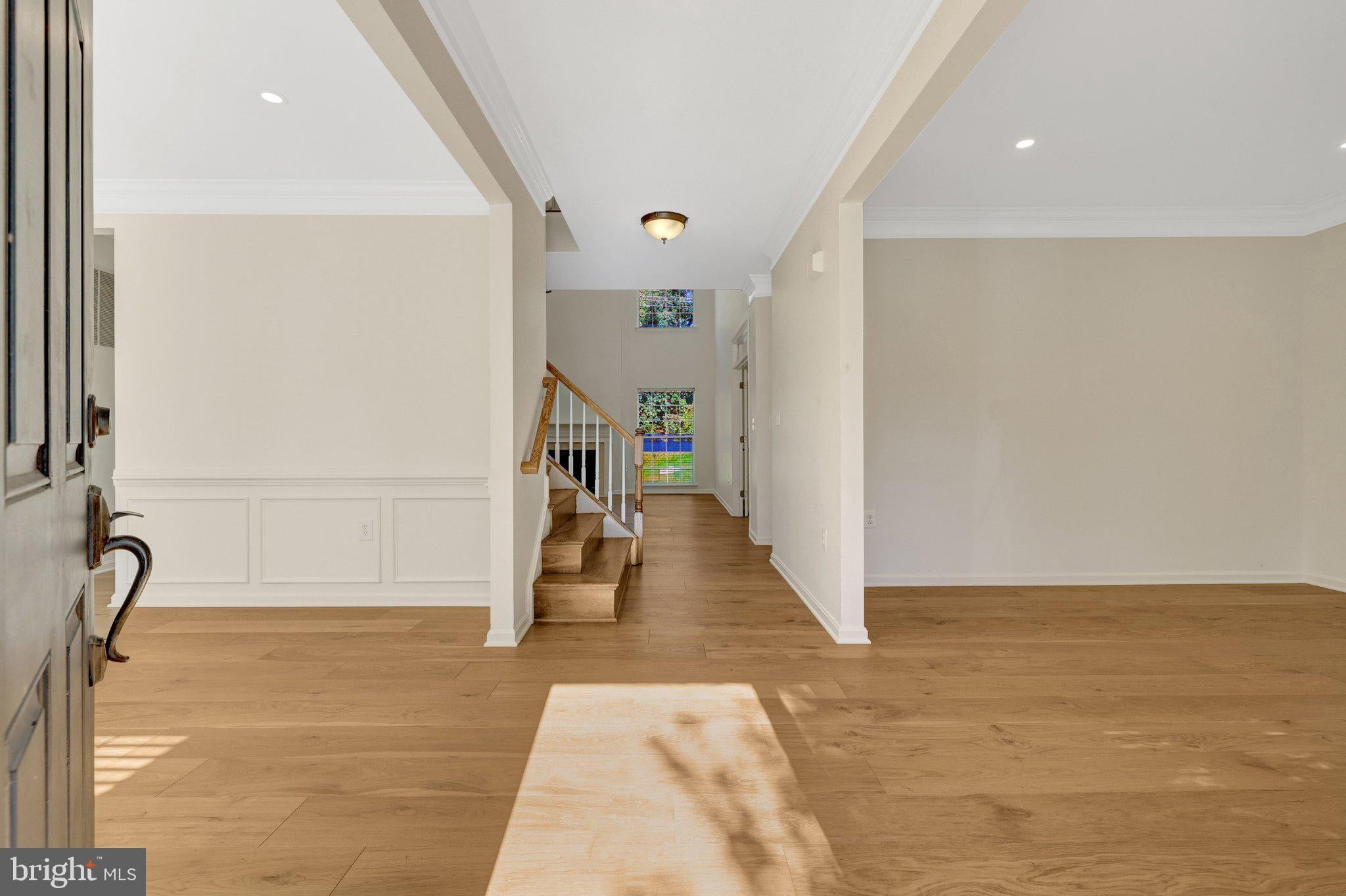 128 MAX COURT SE