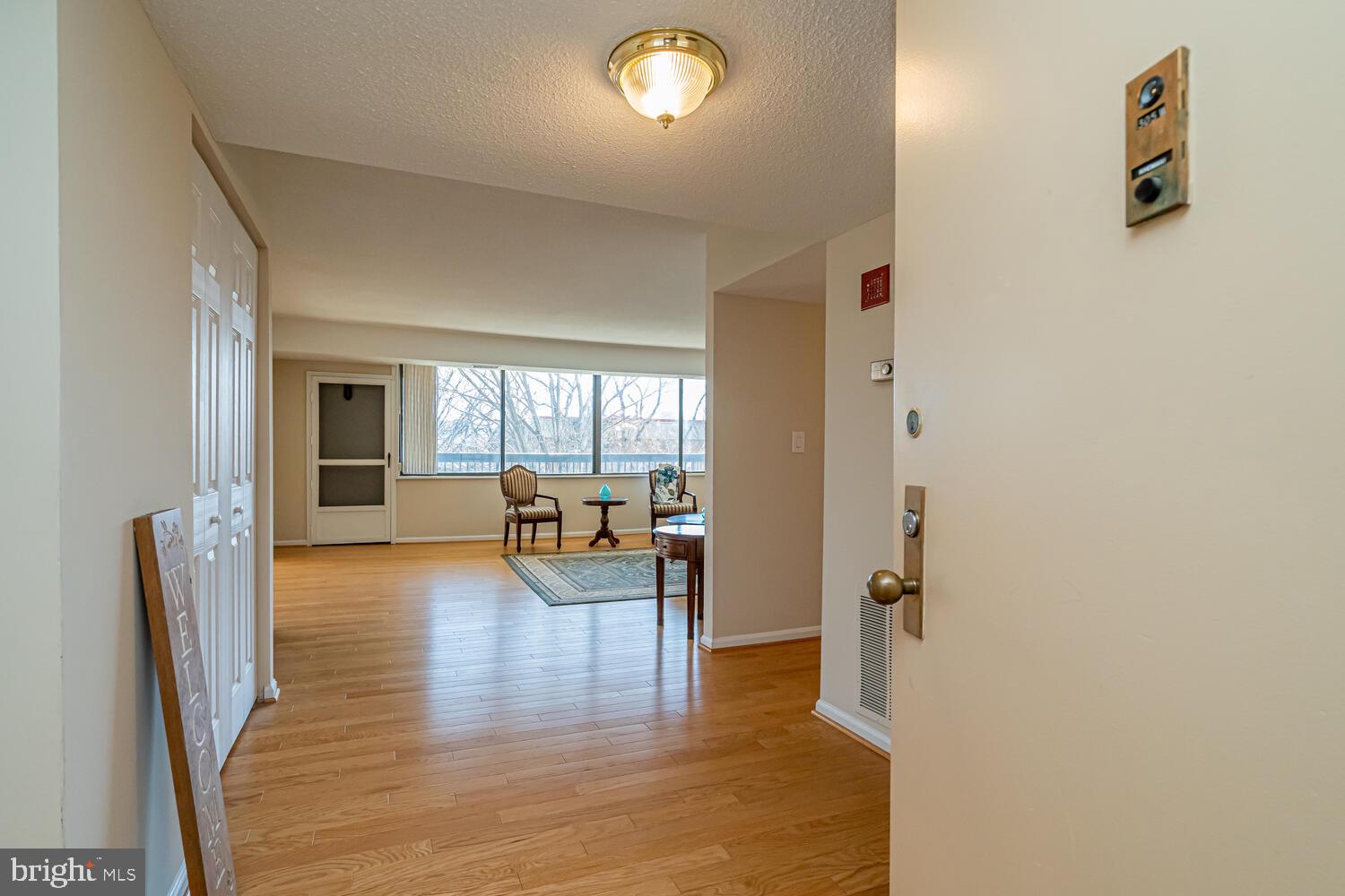 SKYLINE HOUSE - Residential