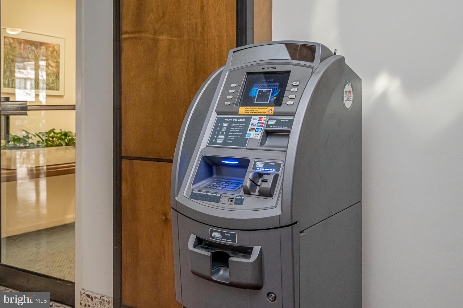 SKYLINE HOUSE - Residential