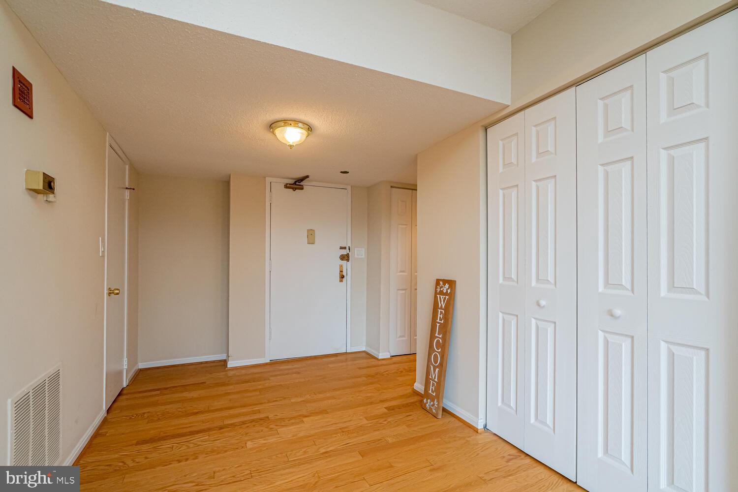 SKYLINE HOUSE - Residential