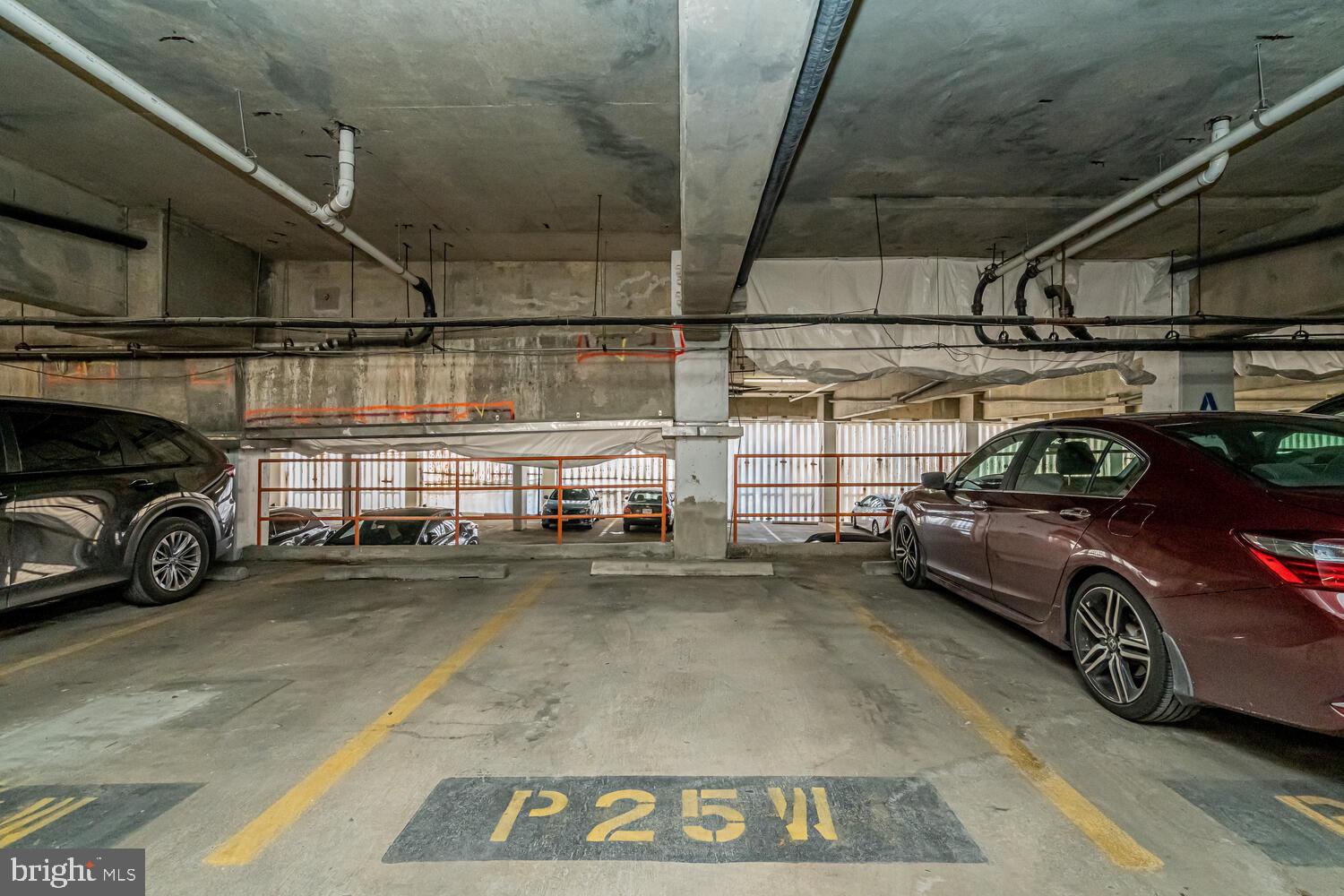 SKYLINE HOUSE - Residential