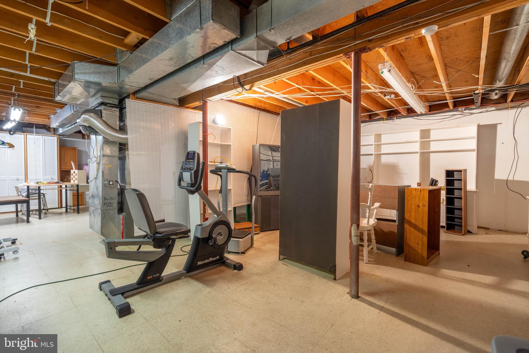 CEDARWOOD VILAGE - Residential