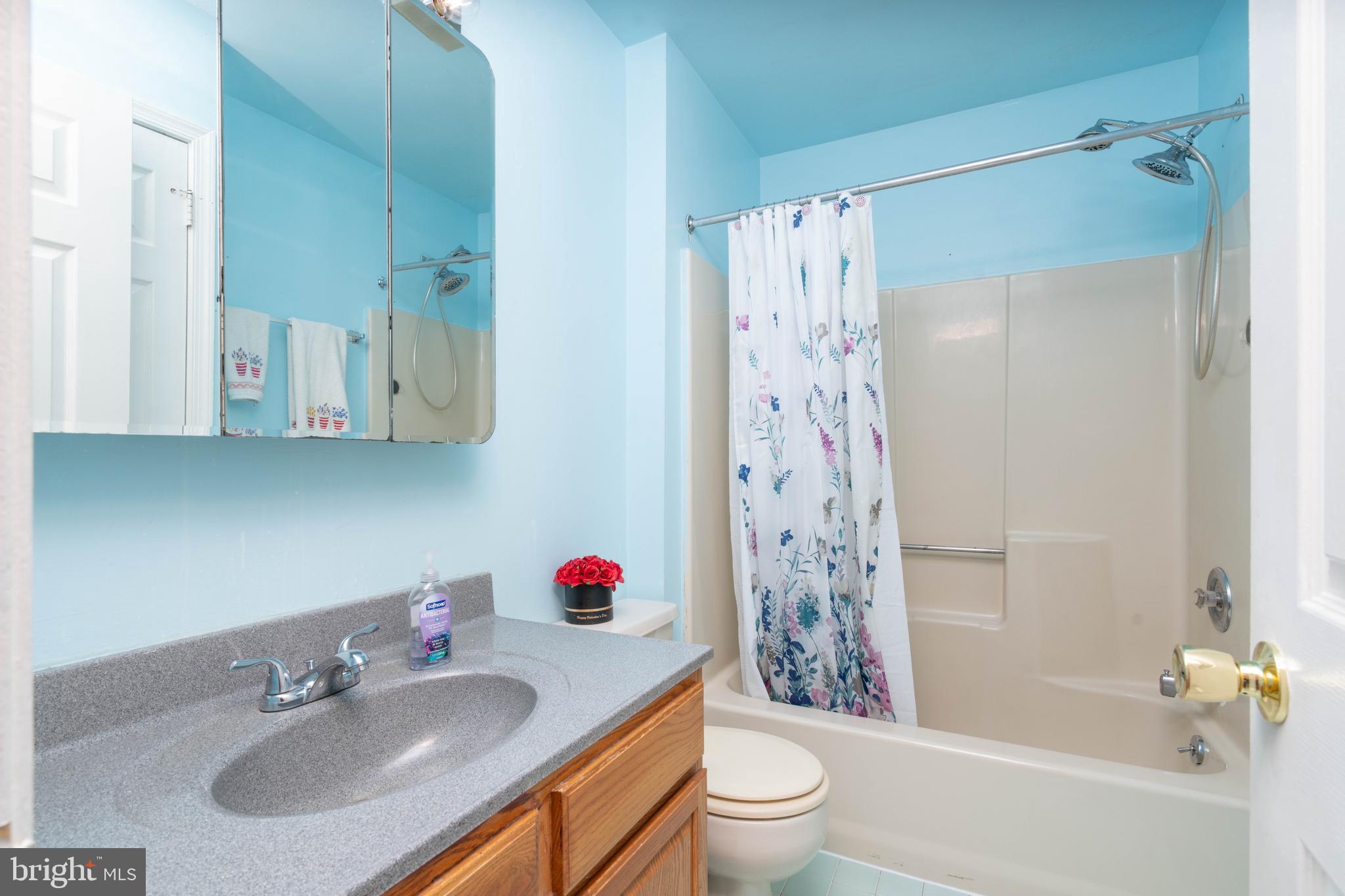 CEDARWOOD VILAGE - Residential