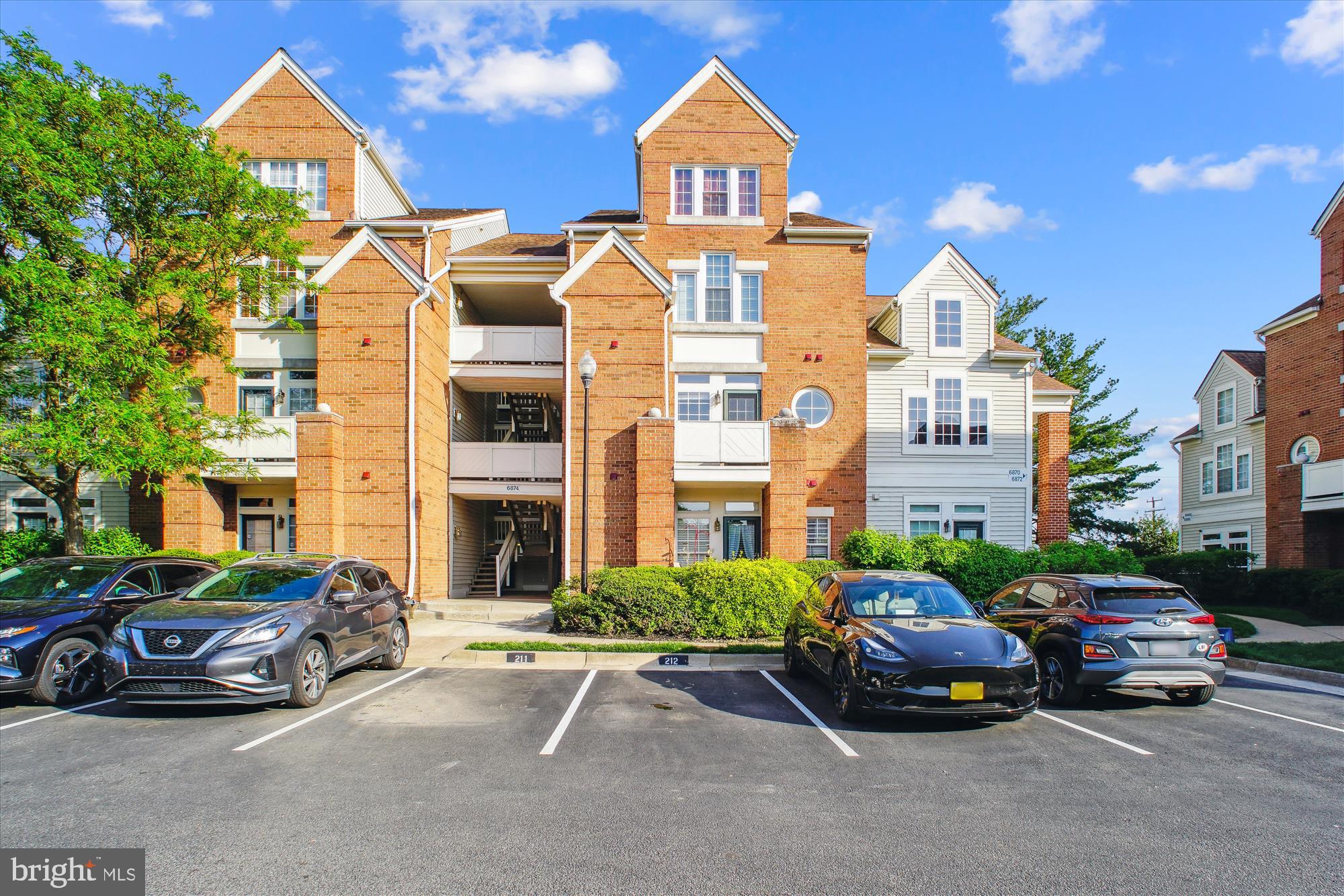 Welcome to your new home in the highly sought-after and rarely available Kingstowne community! This bright and updated one-level condo offers a perfect blend of comfort, convenience, and modern style—all in a location that’s hard to beat.
Step inside to find brand new carpet throughout and an open living space filled with natural light, thanks to large windows and a sliding glass door that opens to your own spacious, covered porch. The chef-like kitchen is well-appointed with updated countertops, stainless steel appliances, and great cabinet storage.
The bathrooms have been tastefully refreshed and both offer a clean, modern feel. You’ll also appreciate the generous closet space, complete with shelving for maximum organization.
As a resident of Kingstowne, you’ll enjoy access to a wide range of community amenities, including two pools, two fitness centers, scenic walking trails, playgrounds, and courts for tennis and pickleball. You're also just minutes from shopping, dining, entertainment (like AMC Theatres), and major commuter routes—including the Franconia-Springfield and Van Dorn Metro stations, and the Fairfax County Parkway.
This home includes one assigned parking space and a visitor pass, with ample guest parking available nearby.
Don’t miss this opportunity to enjoy easy, connected living in one of Alexandria’s most desirable neighborhoods—schedule your tour today!
