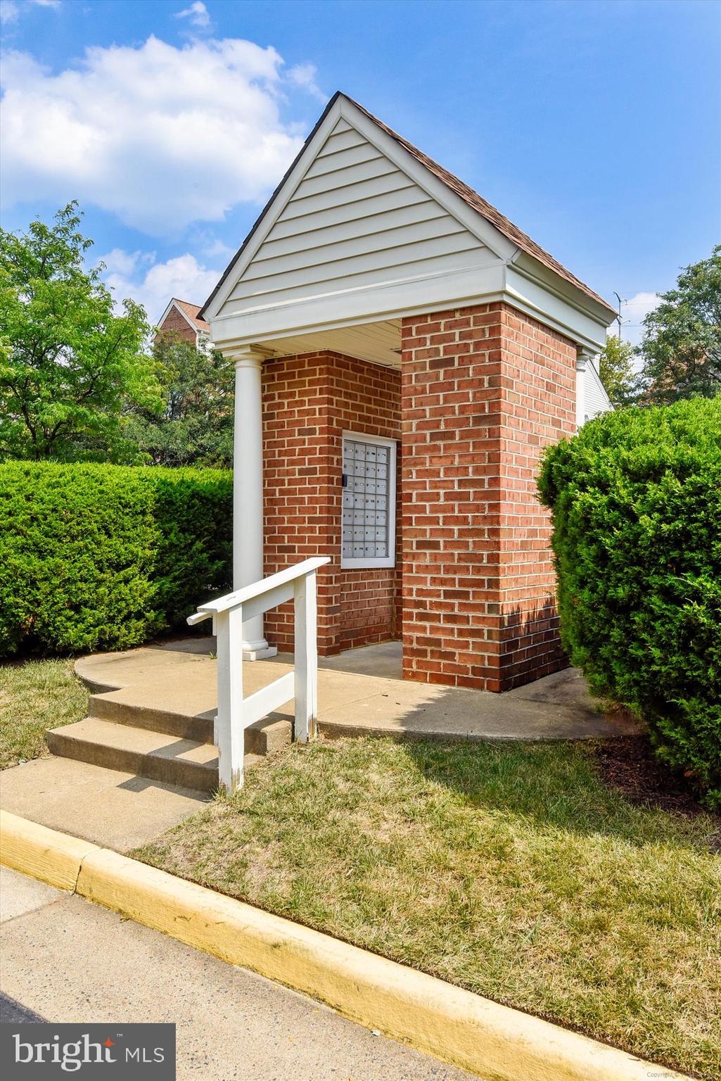 ETON SQUARE - Residential Lease