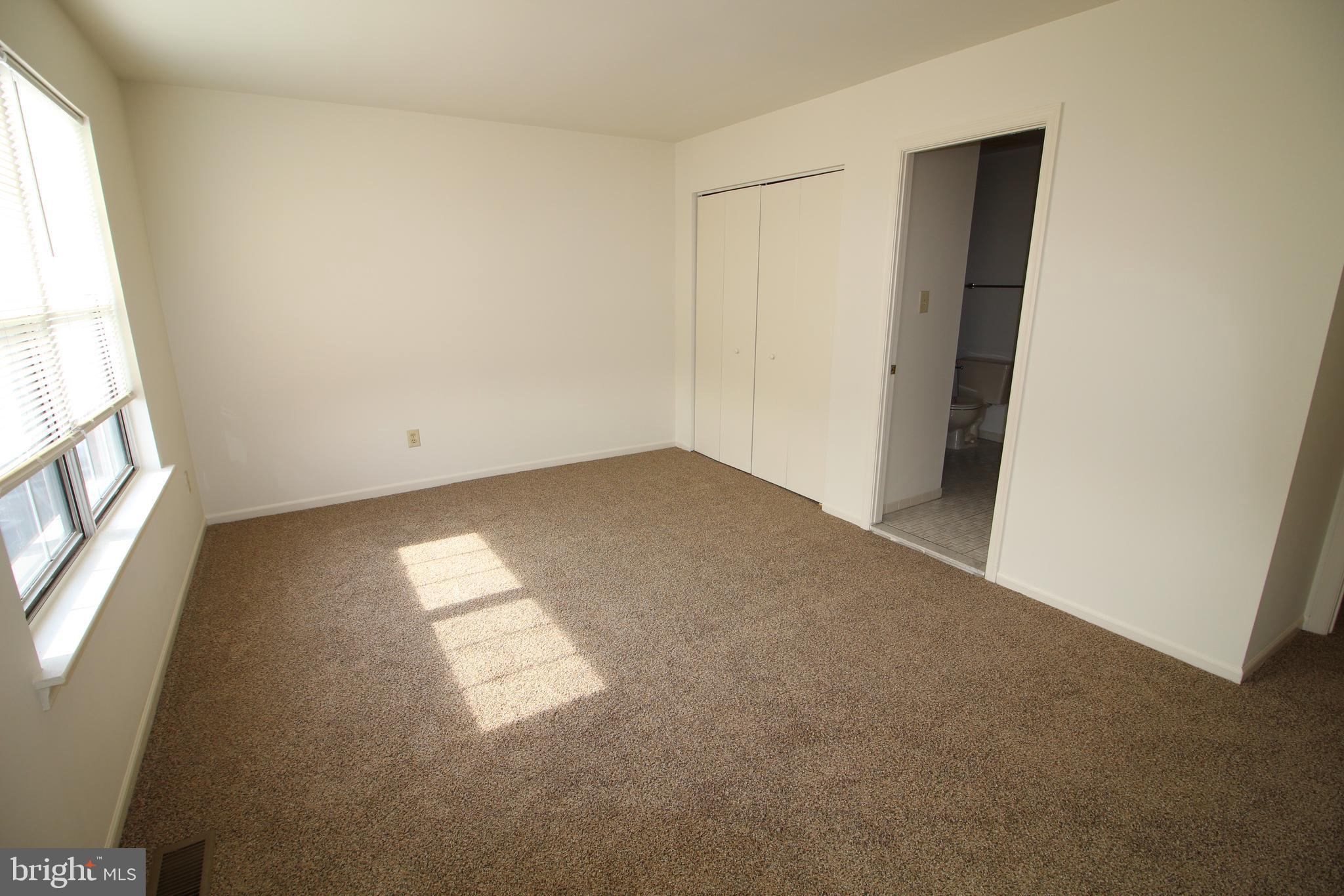 REGENTS PARK - Residential