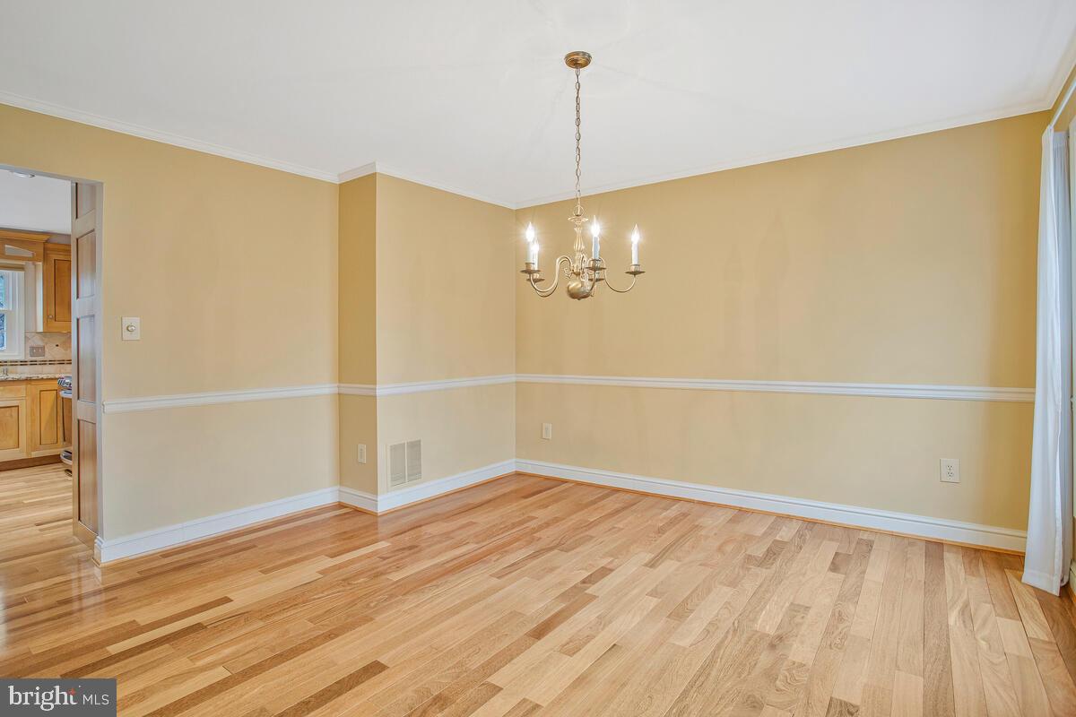 GLENMONT - Residential