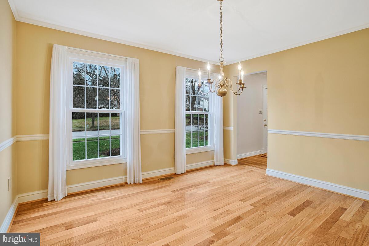 GLENMONT - Residential