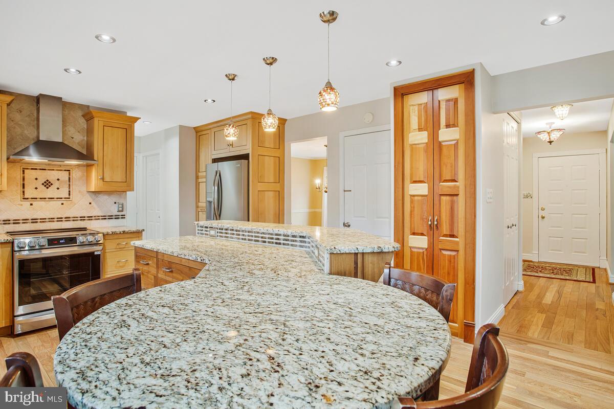 GLENMONT - Residential