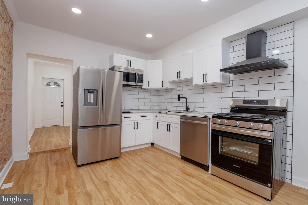 WASHINGTON VILLAGE - Residential