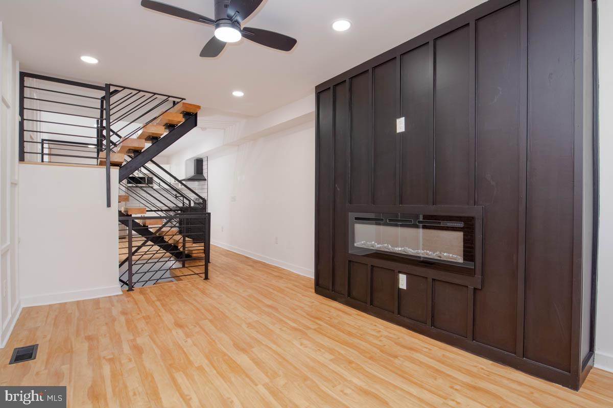 WASHINGTON VILLAGE - Residential