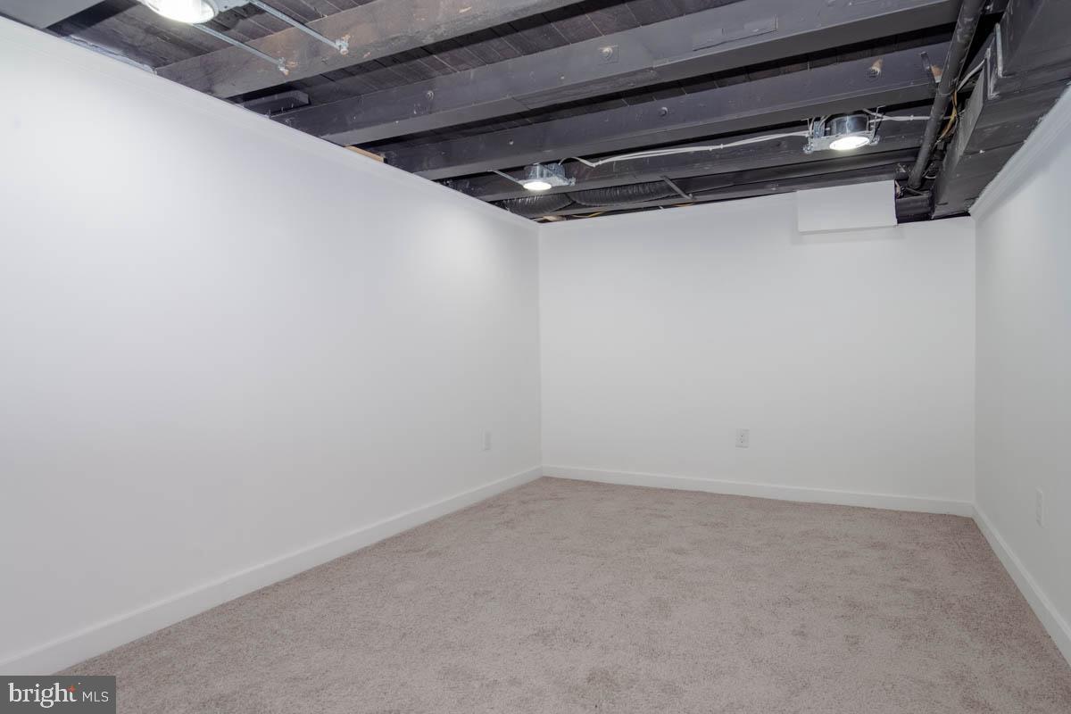 WASHINGTON VILLAGE - Residential