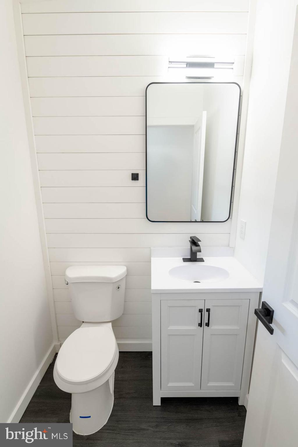 WASHINGTON VILLAGE - Residential