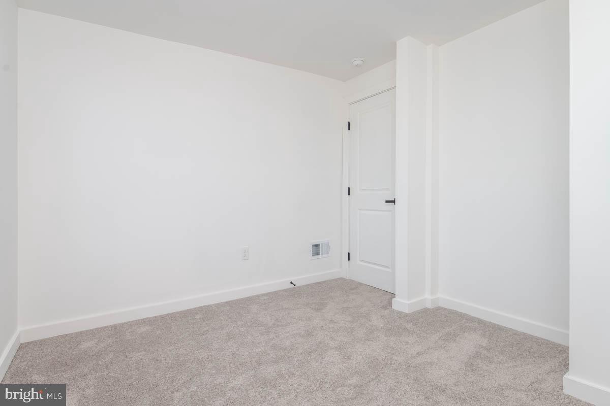 WASHINGTON VILLAGE - Residential