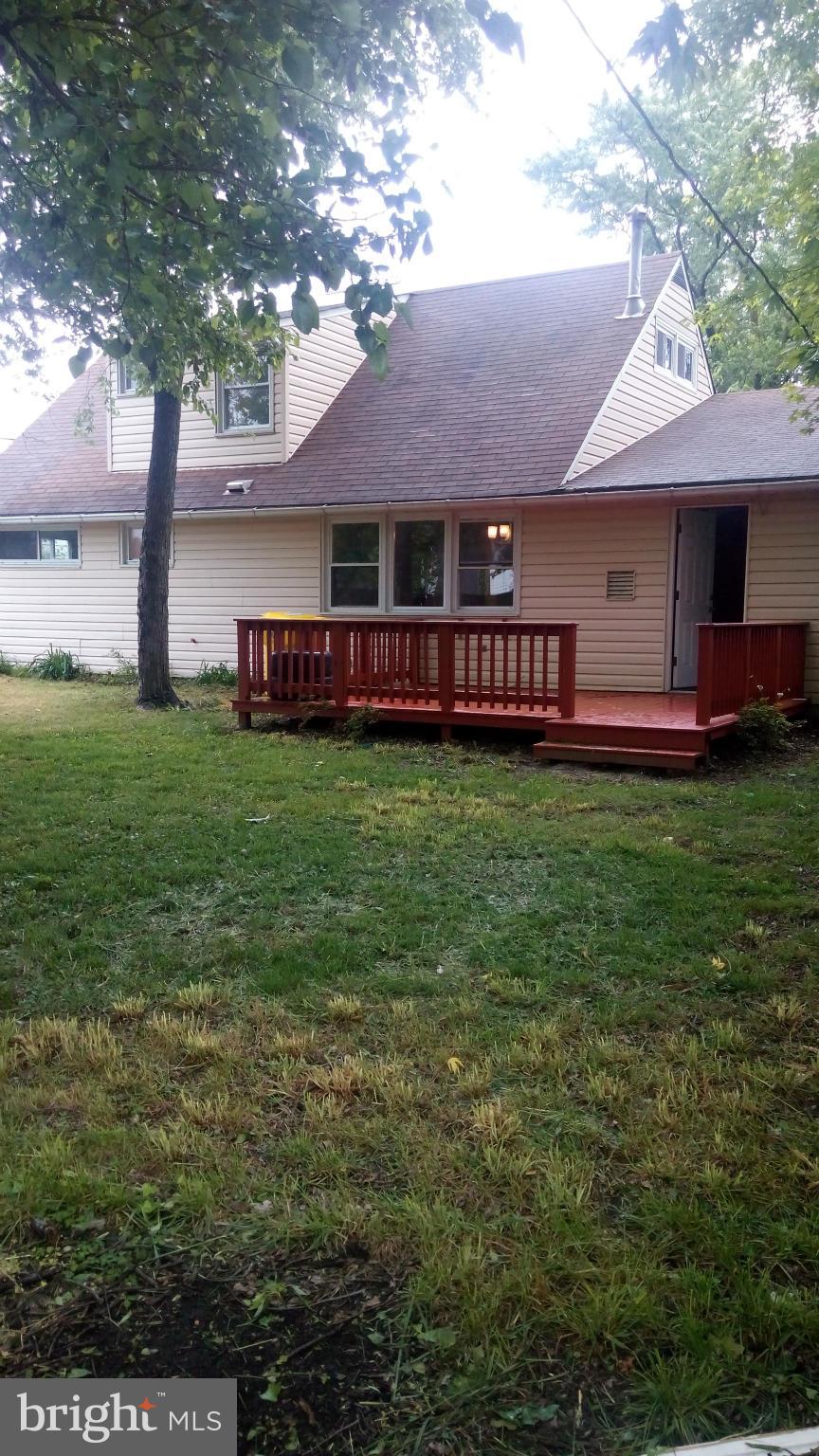 COUNTRY CLUB ESTATES - Residential