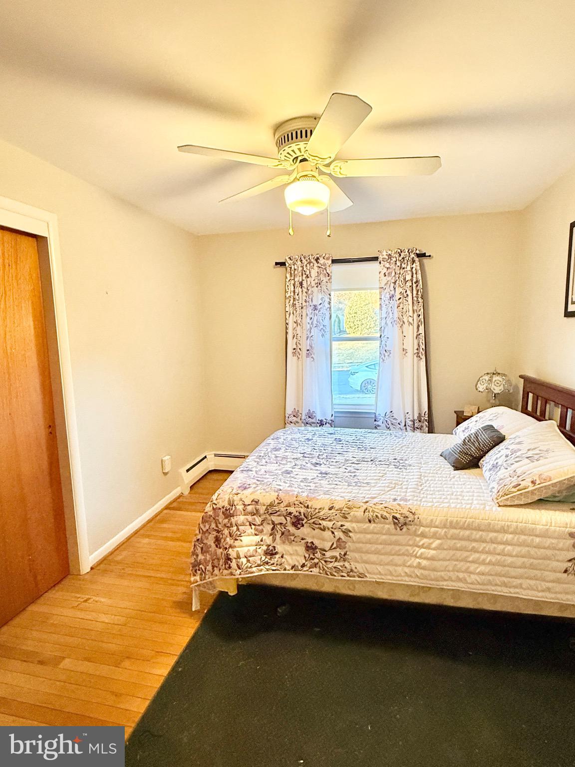 CRESTWOOD - Residential