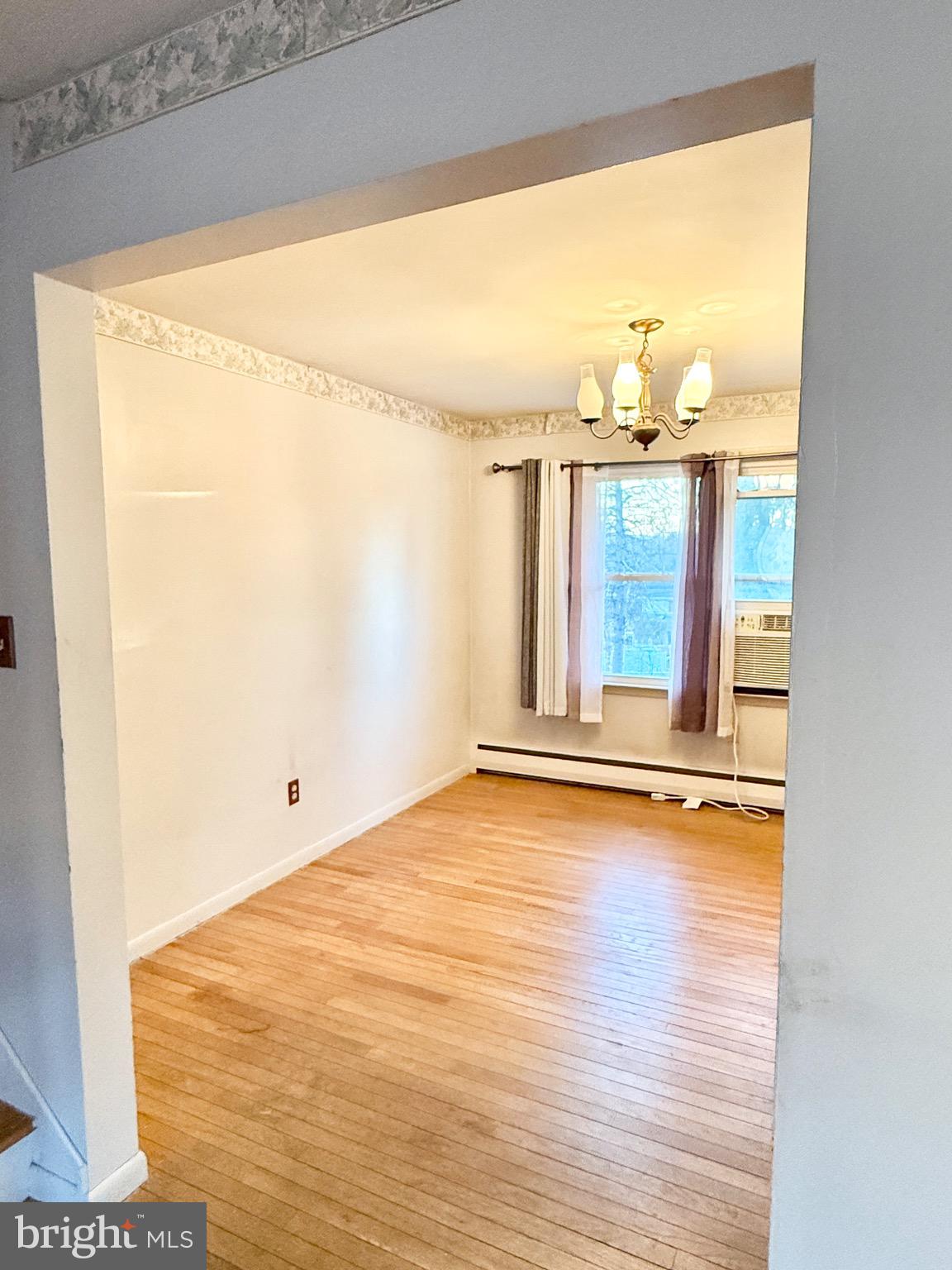 CRESTWOOD - Residential