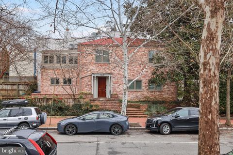 416 6TH STREET SE WASHINGTON DC 20003