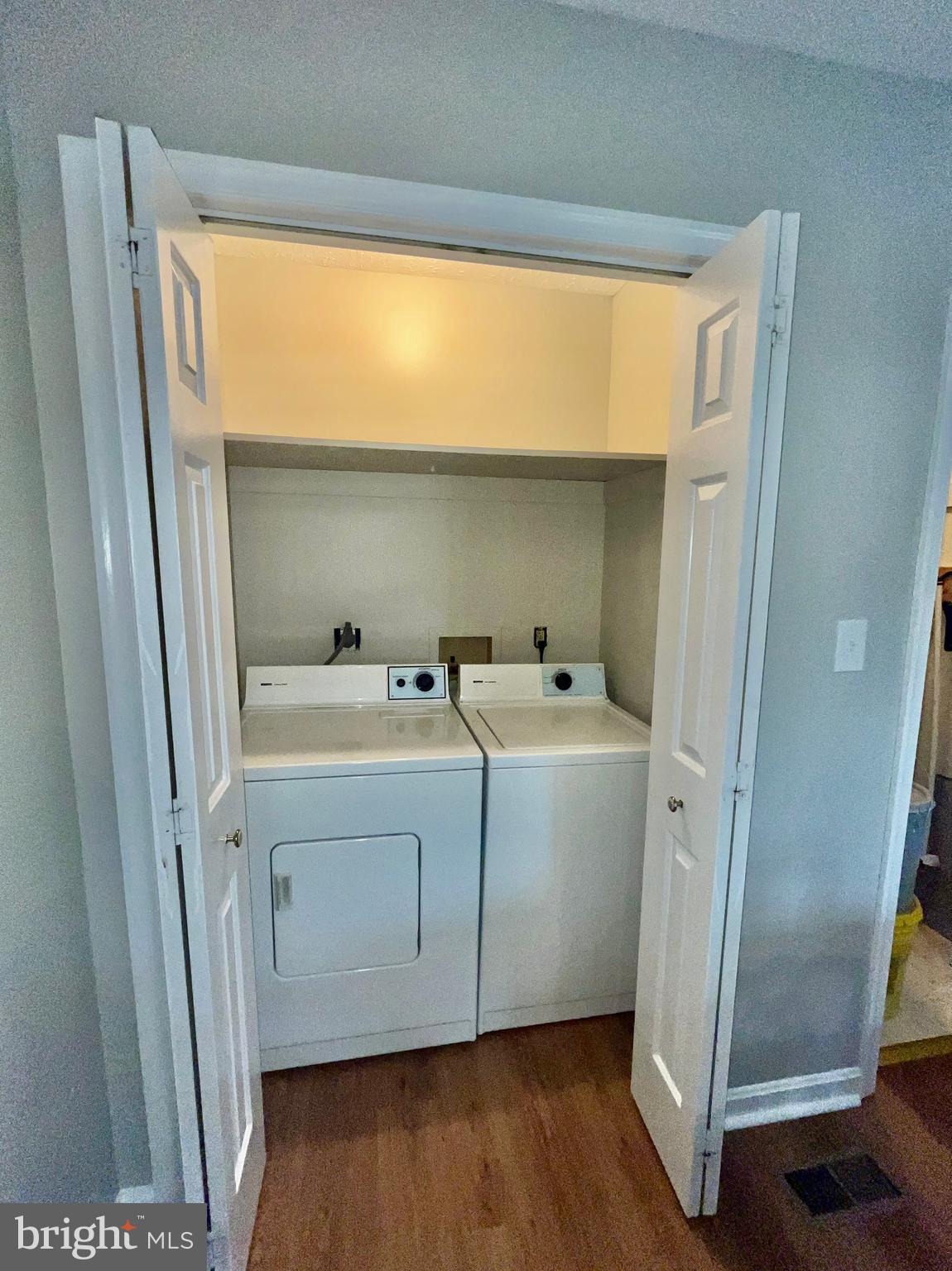 POINT O'WOODS - Residential Lease