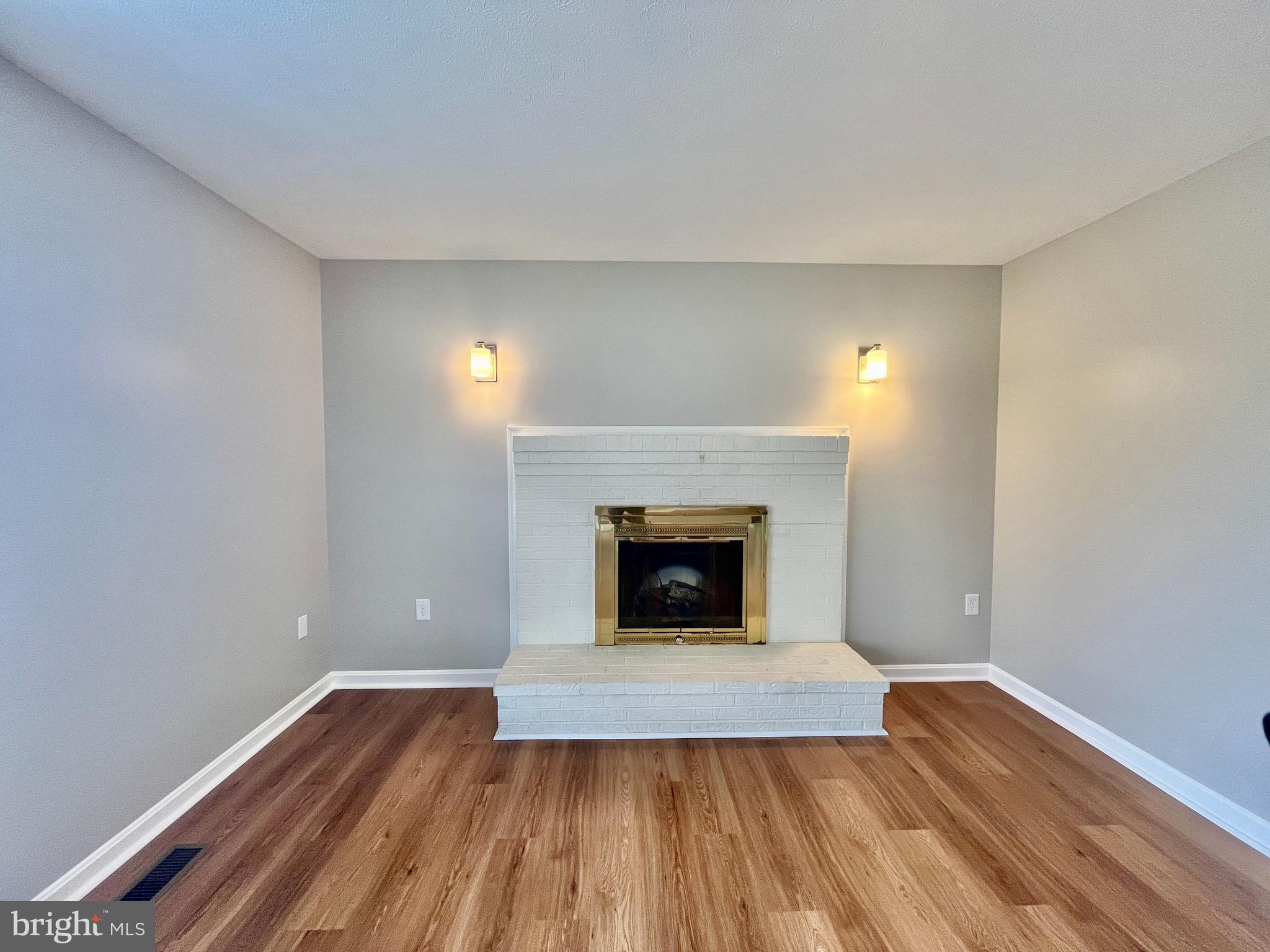 POINT O'WOODS - Residential Lease