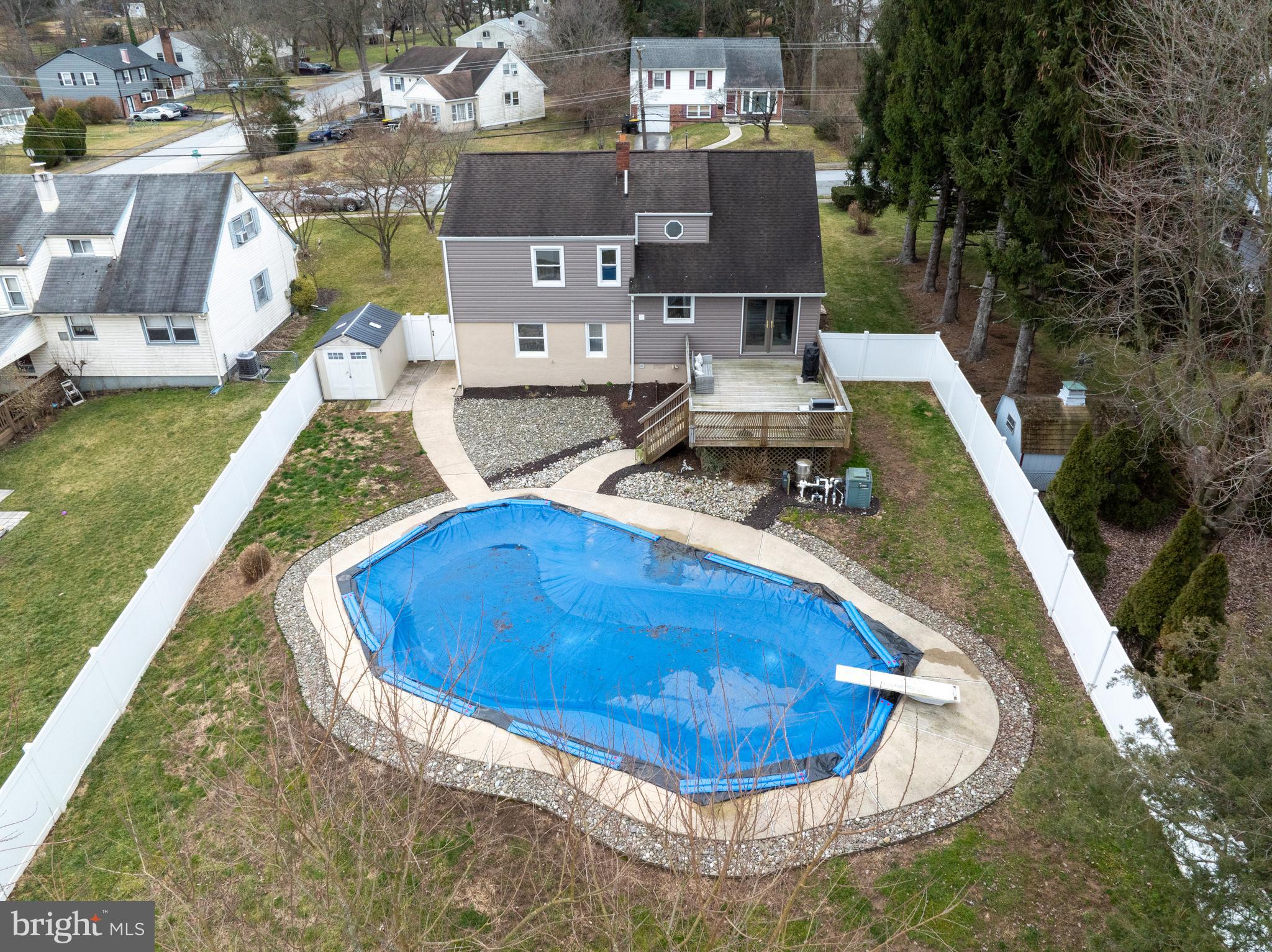LOWELL HILLS - Residential