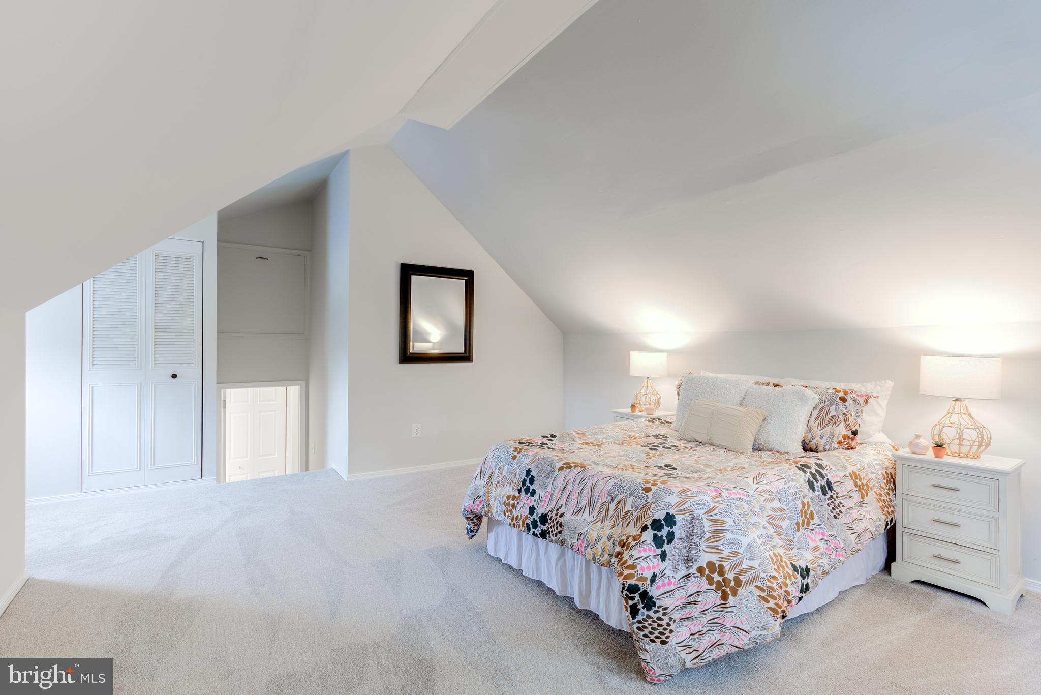 LOWELL HILLS - Residential