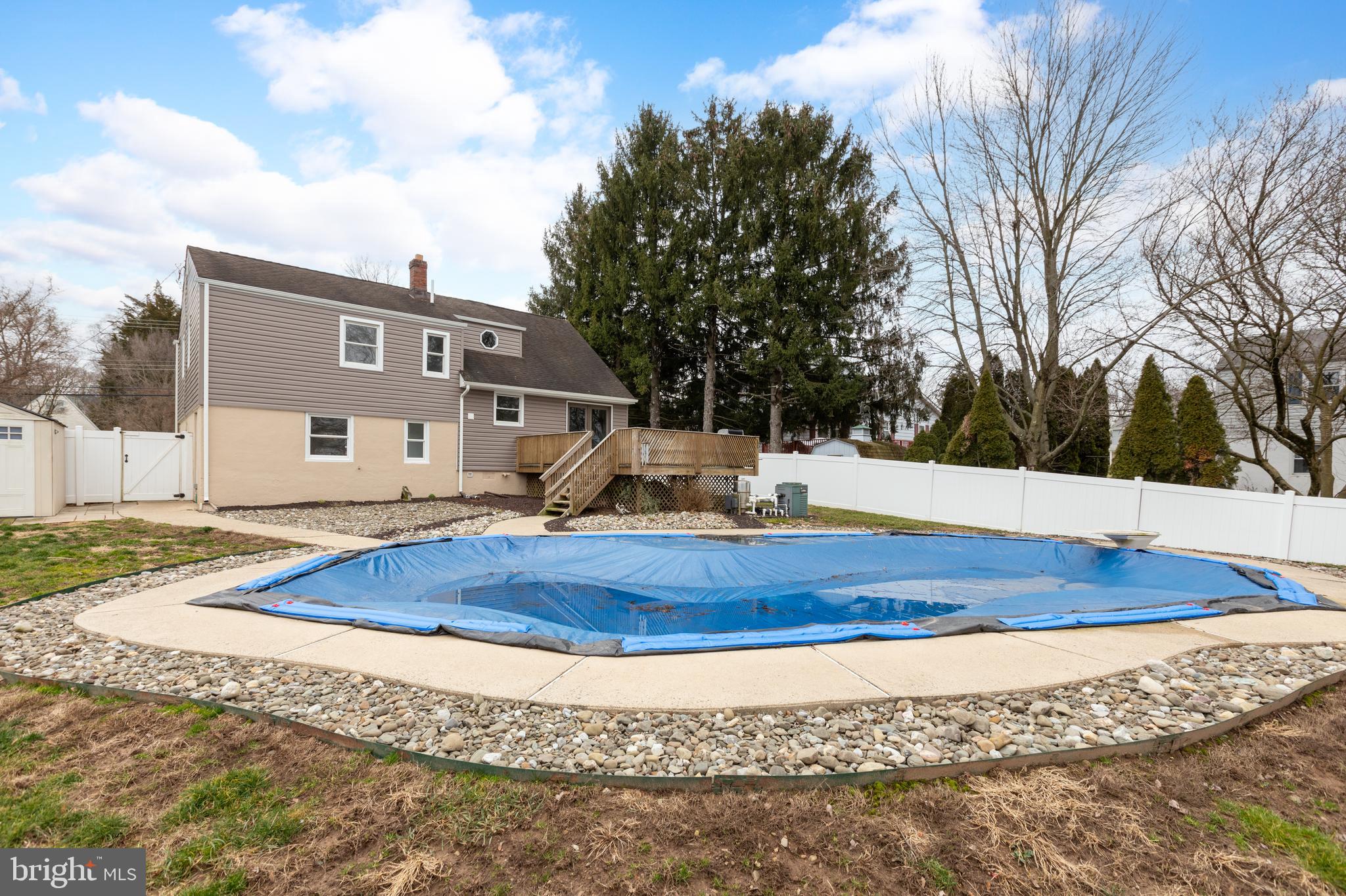 LOWELL HILLS - Residential