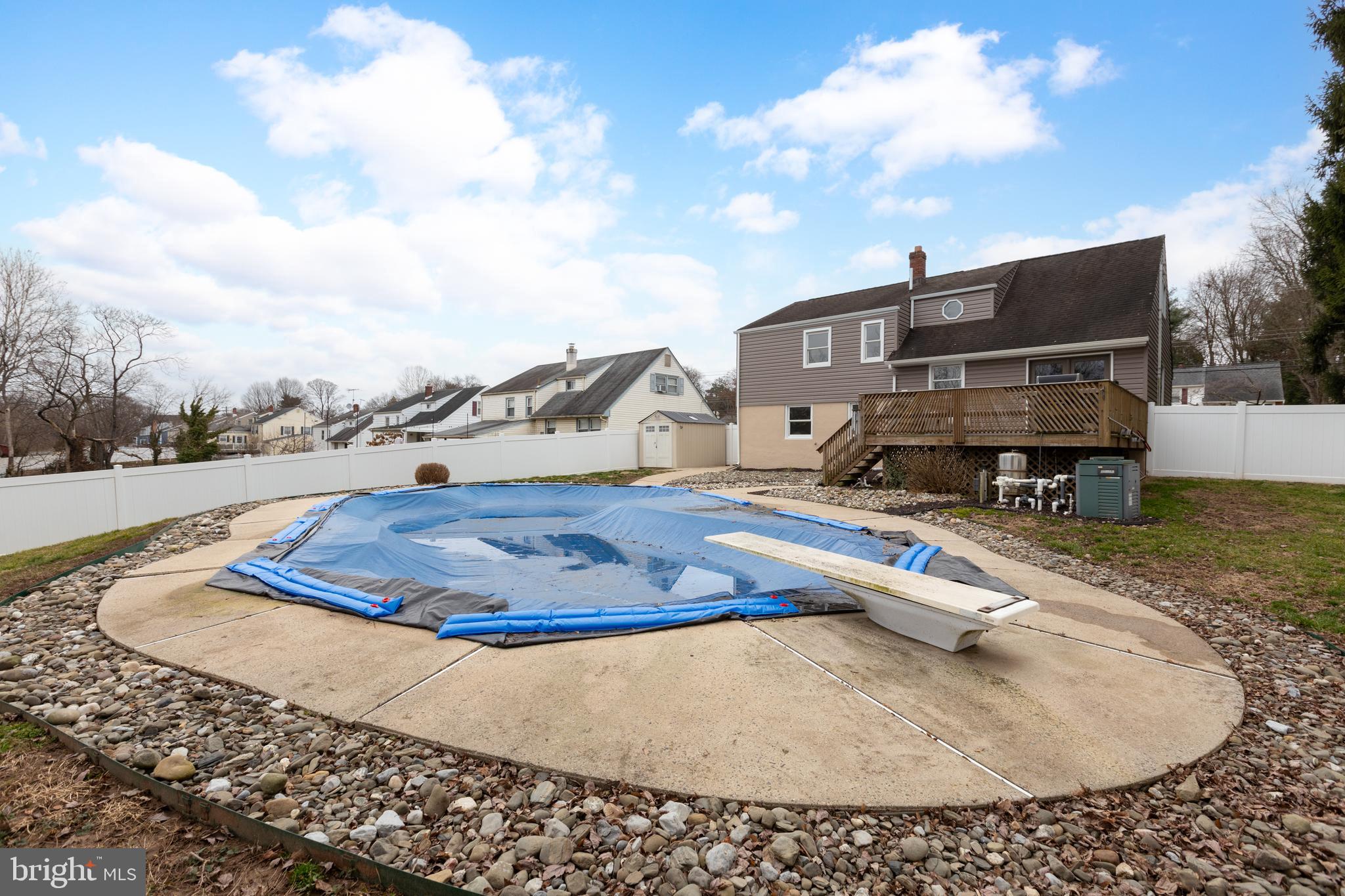 LOWELL HILLS - Residential