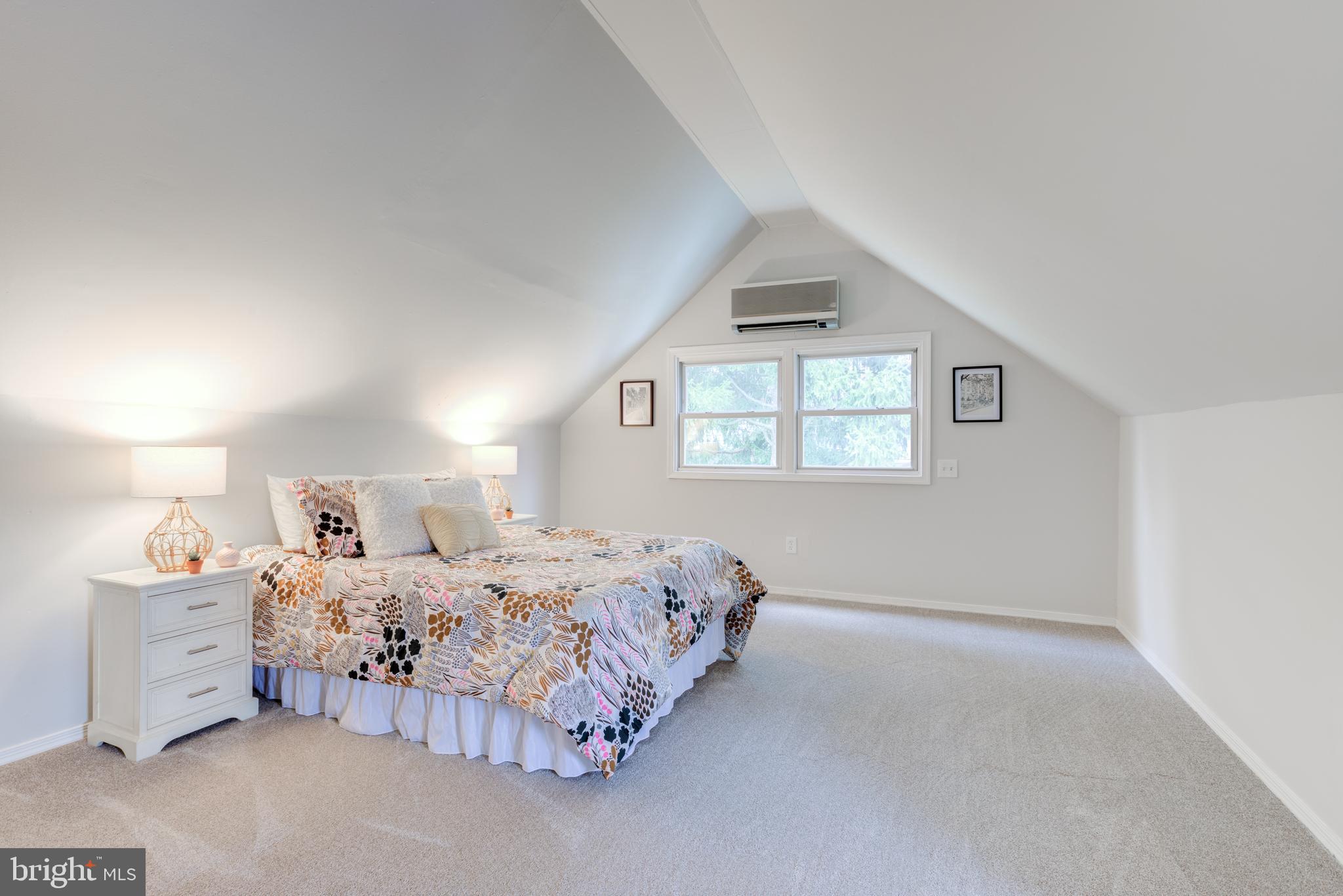 LOWELL HILLS - Residential