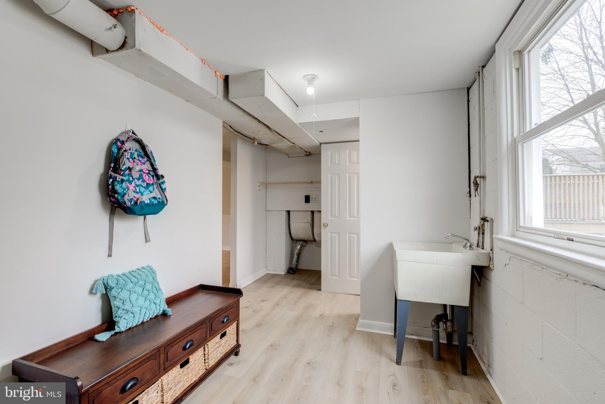 LOWELL HILLS - Residential