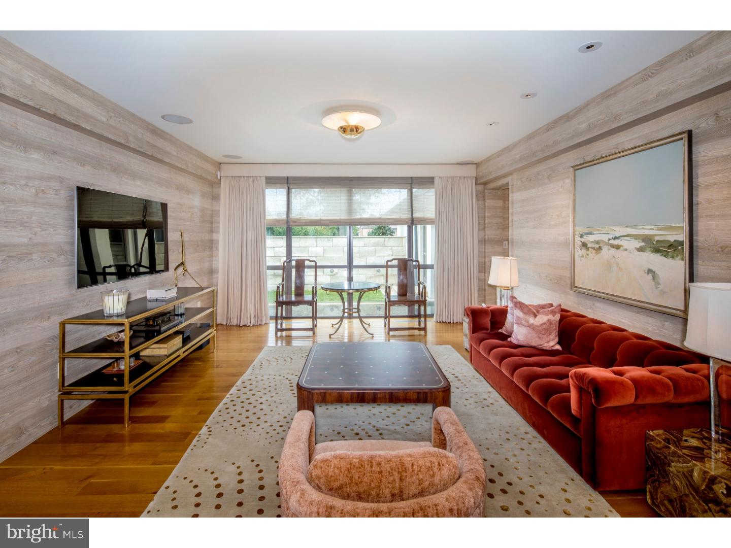 GLADWYNE - Residential