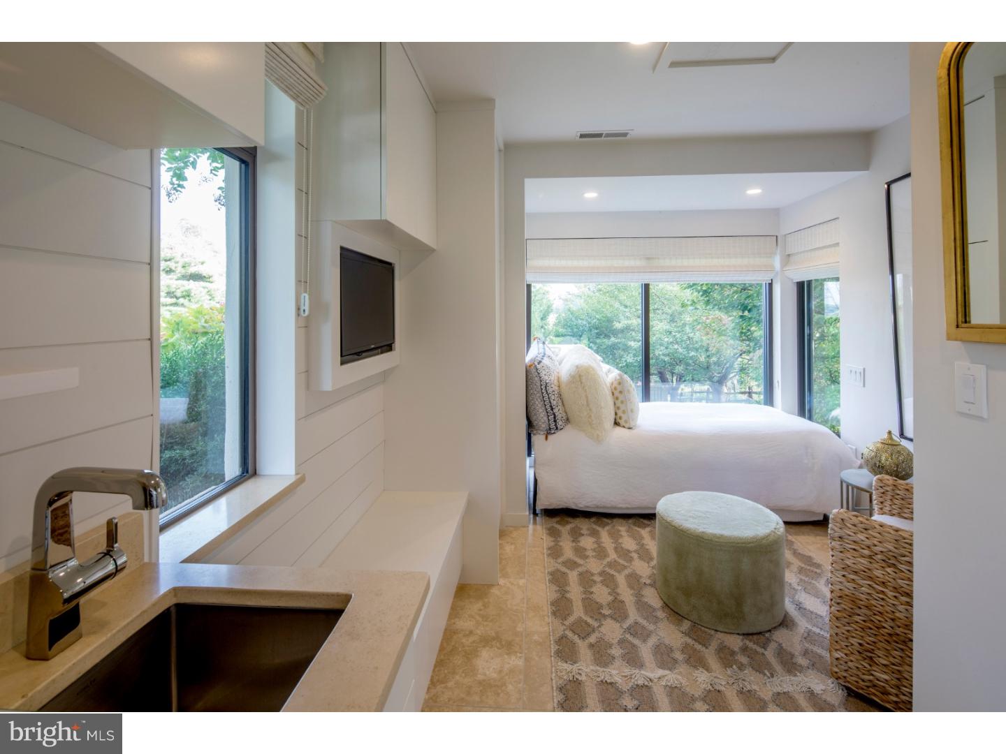 GLADWYNE - Residential