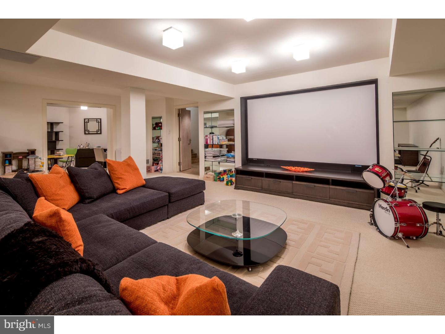 GLADWYNE - Residential