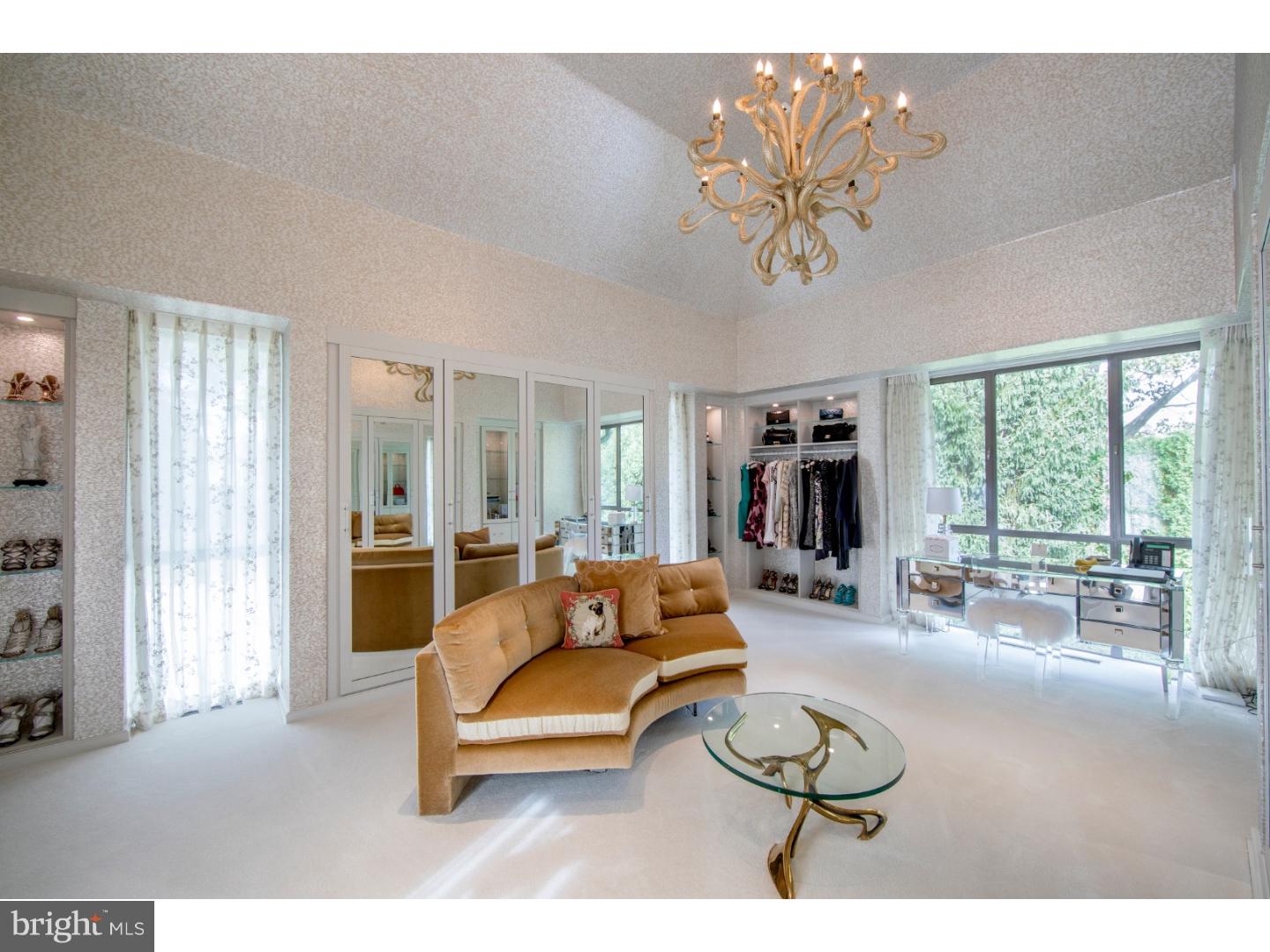 GLADWYNE - Residential