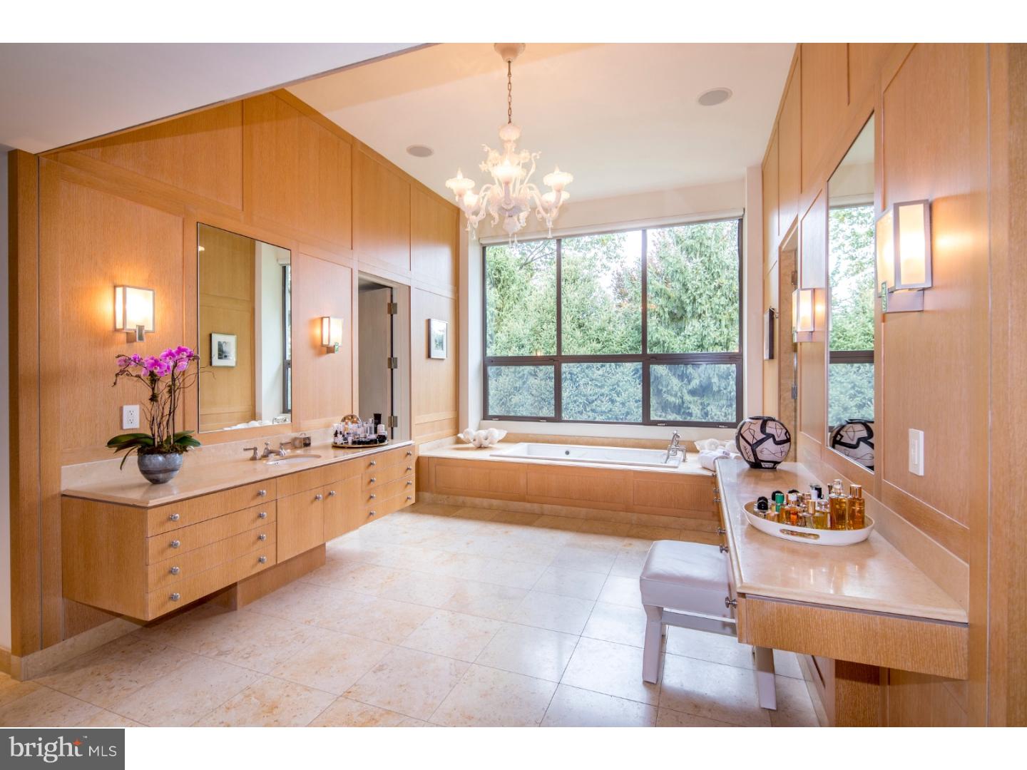 GLADWYNE - Residential