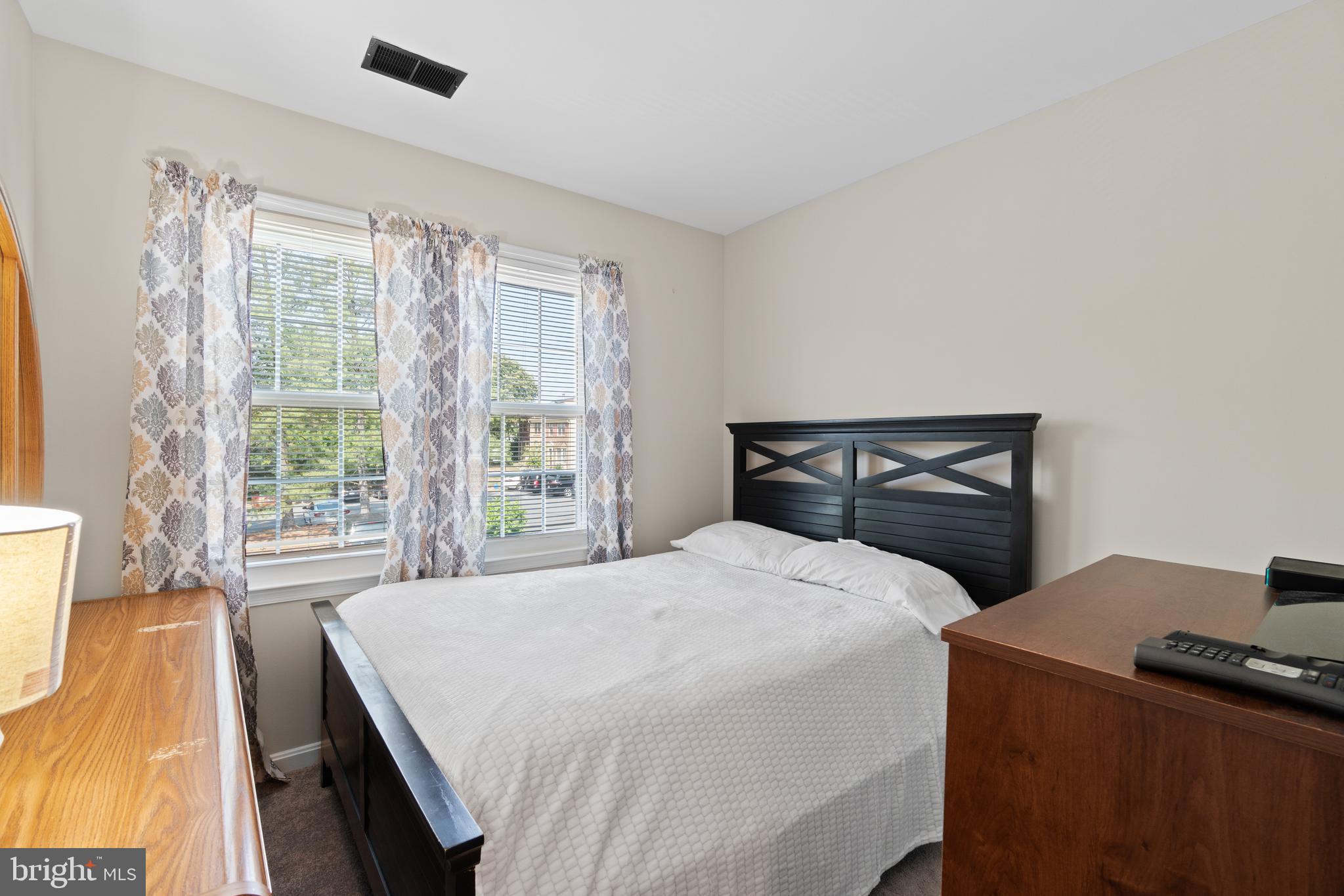 THE VILLAGE PARK - Residential