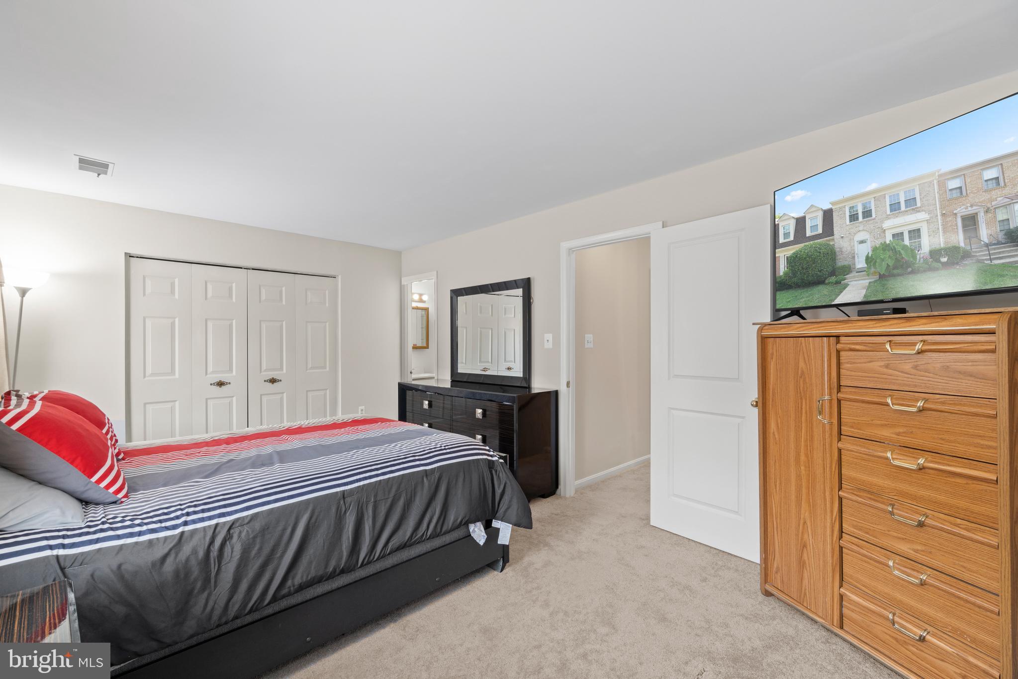 THE VILLAGE PARK - Residential