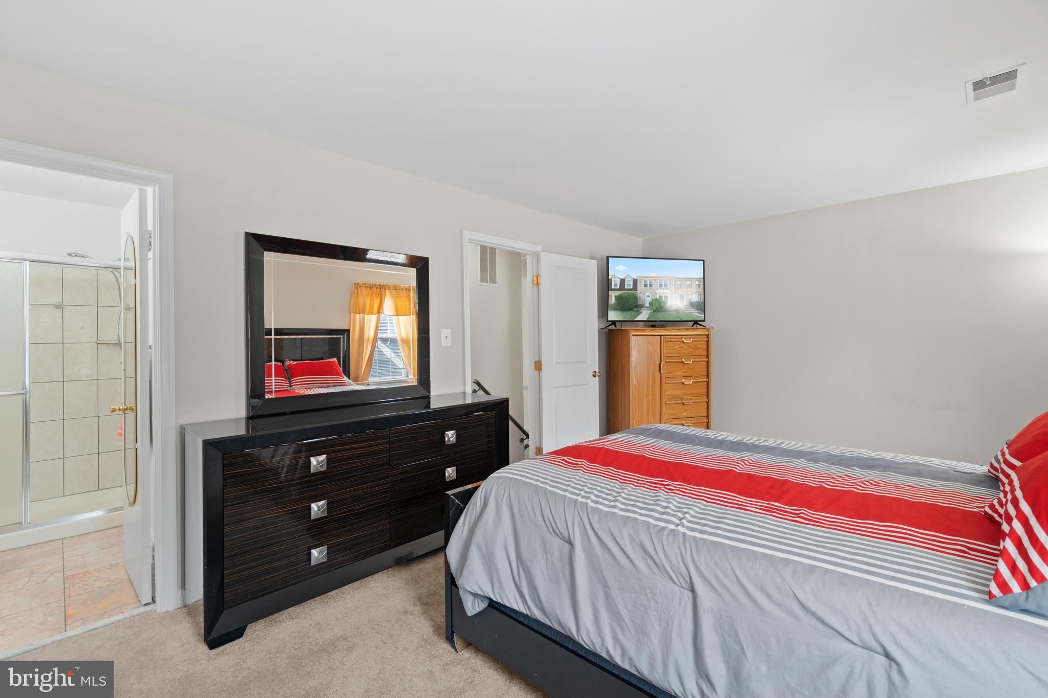 THE VILLAGE PARK - Residential