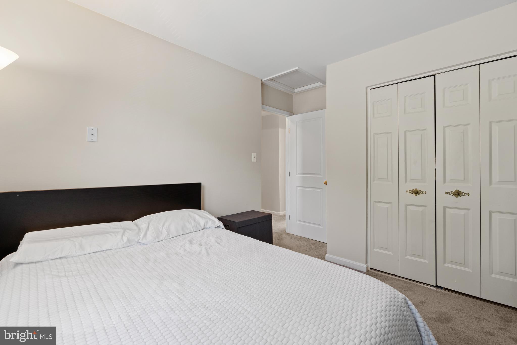 THE VILLAGE PARK - Residential