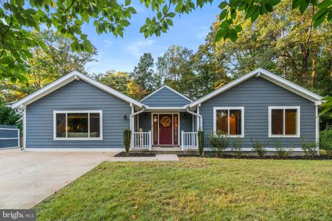10402 HOLLYOAK PLACE FAIRFAX VA 22032