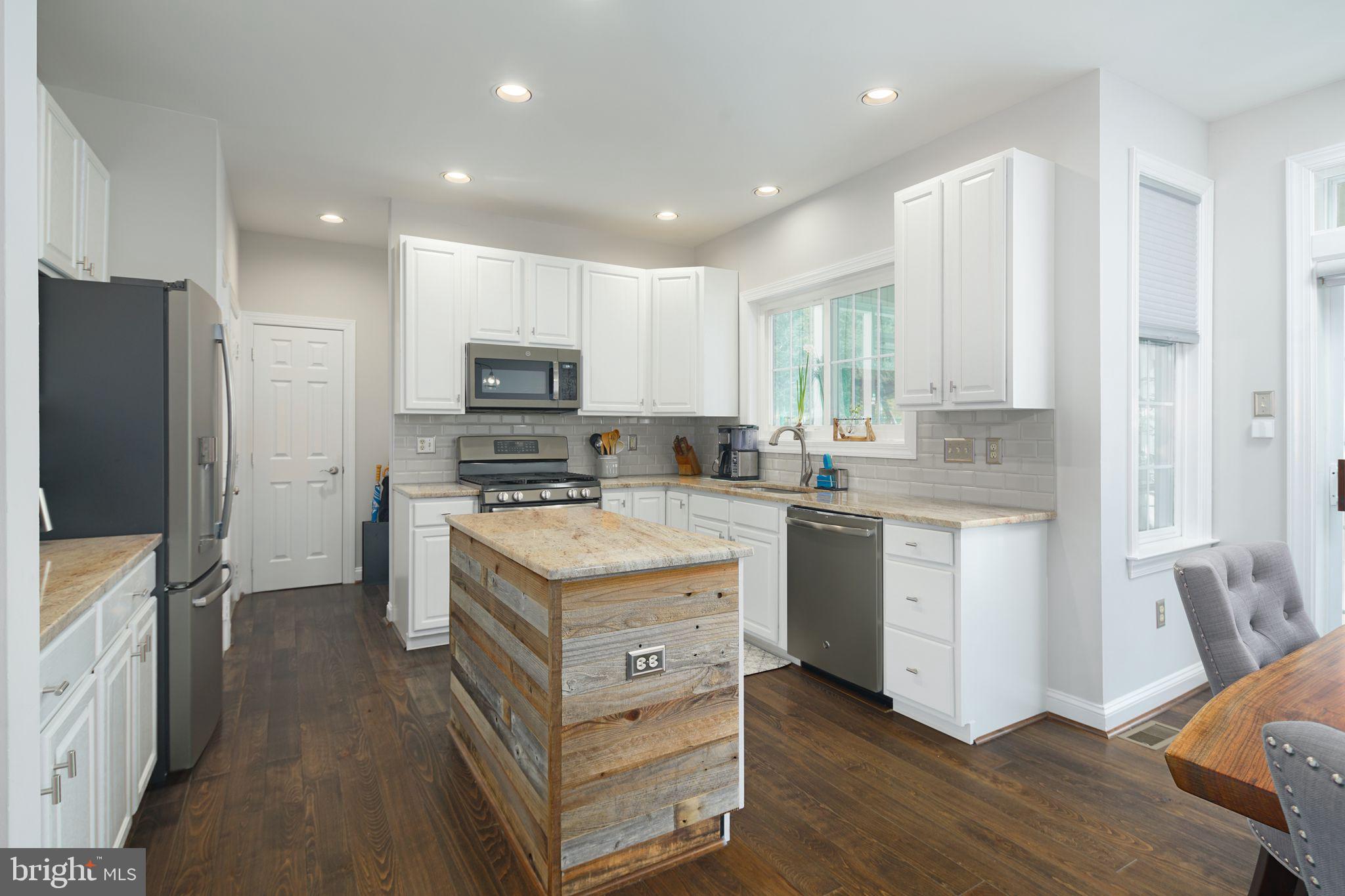 THE RESERVE - Residential