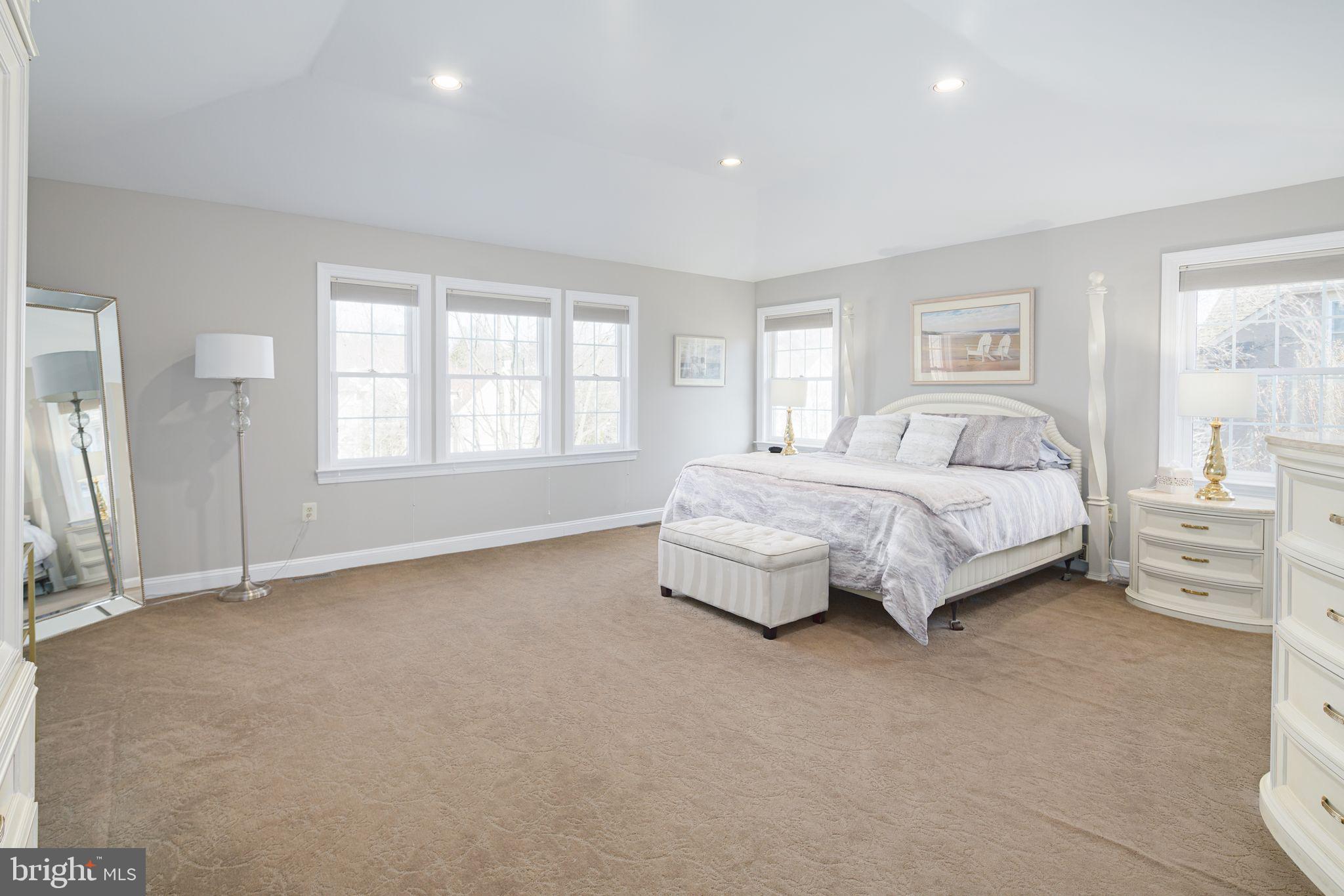 THE RESERVE - Residential