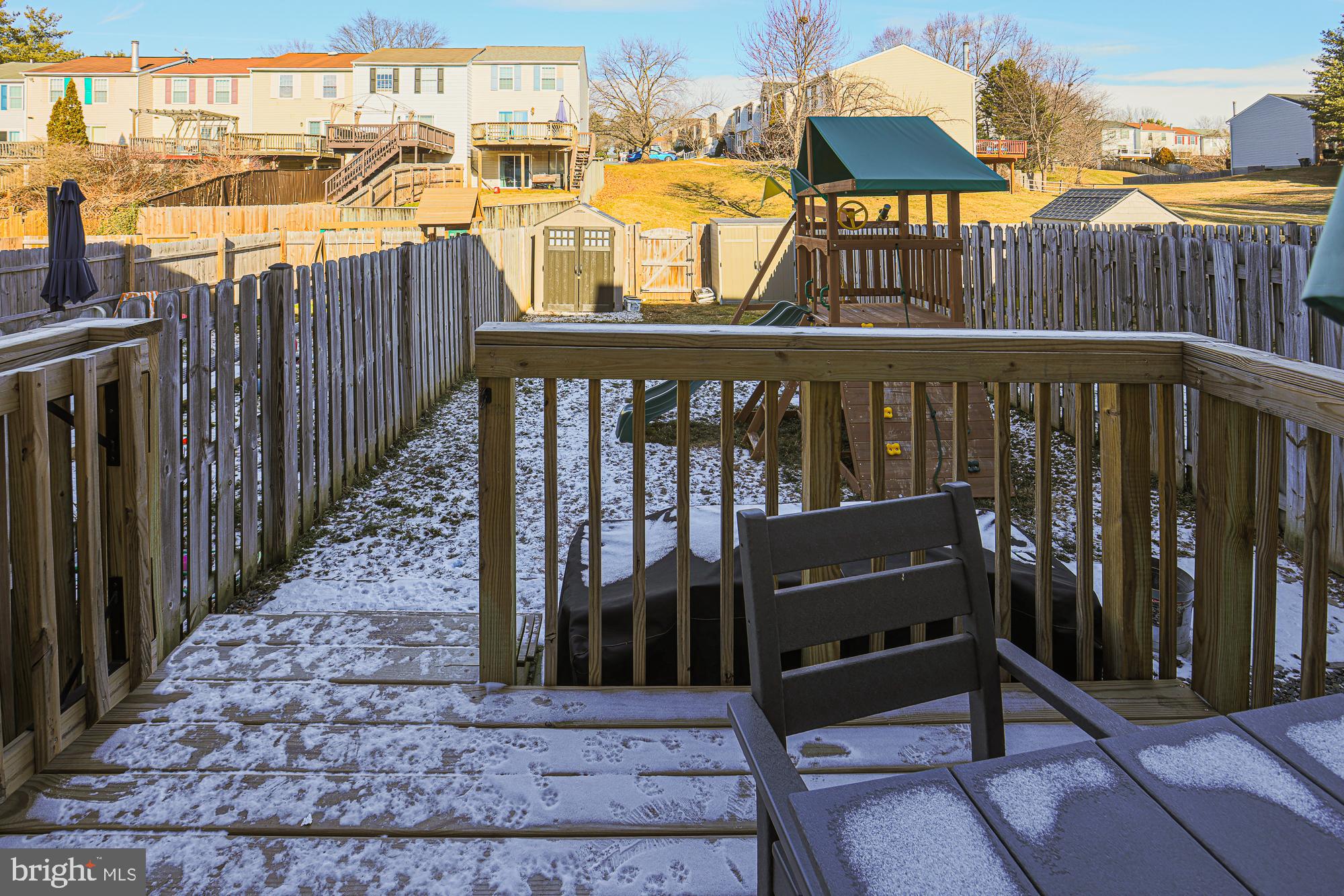 CONSTANT FRIENDSHIP - Residential