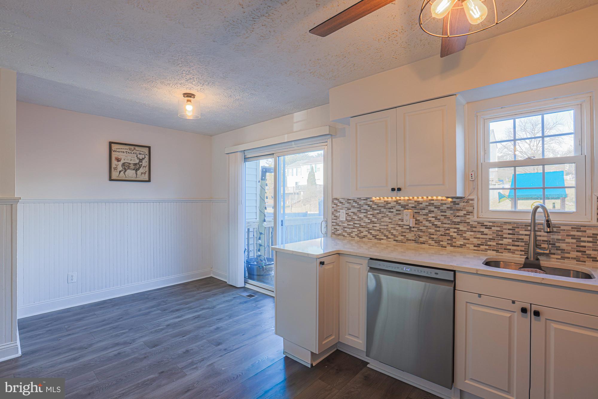 CONSTANT FRIENDSHIP - Residential