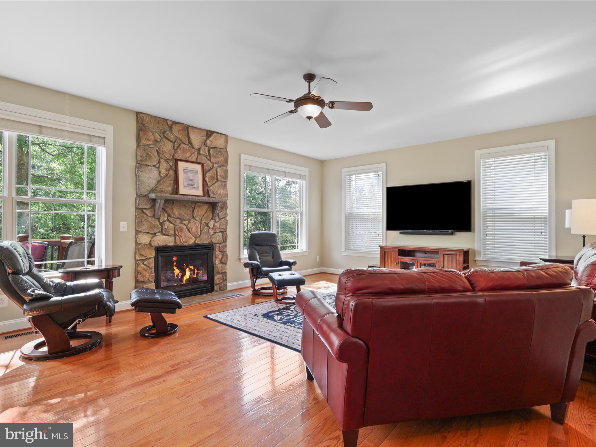 LAUREL HILL - Residential