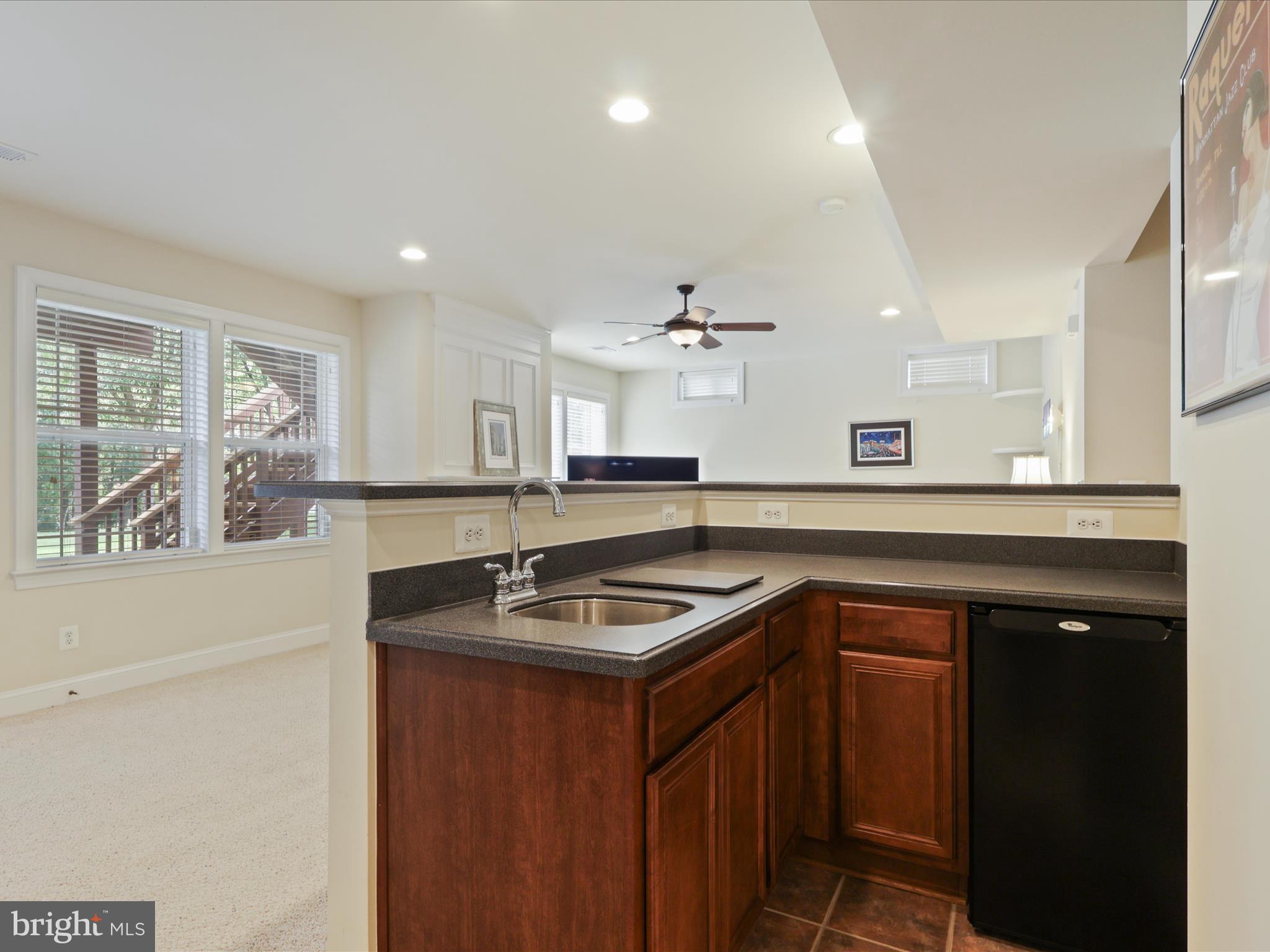 LAUREL HILL - Residential