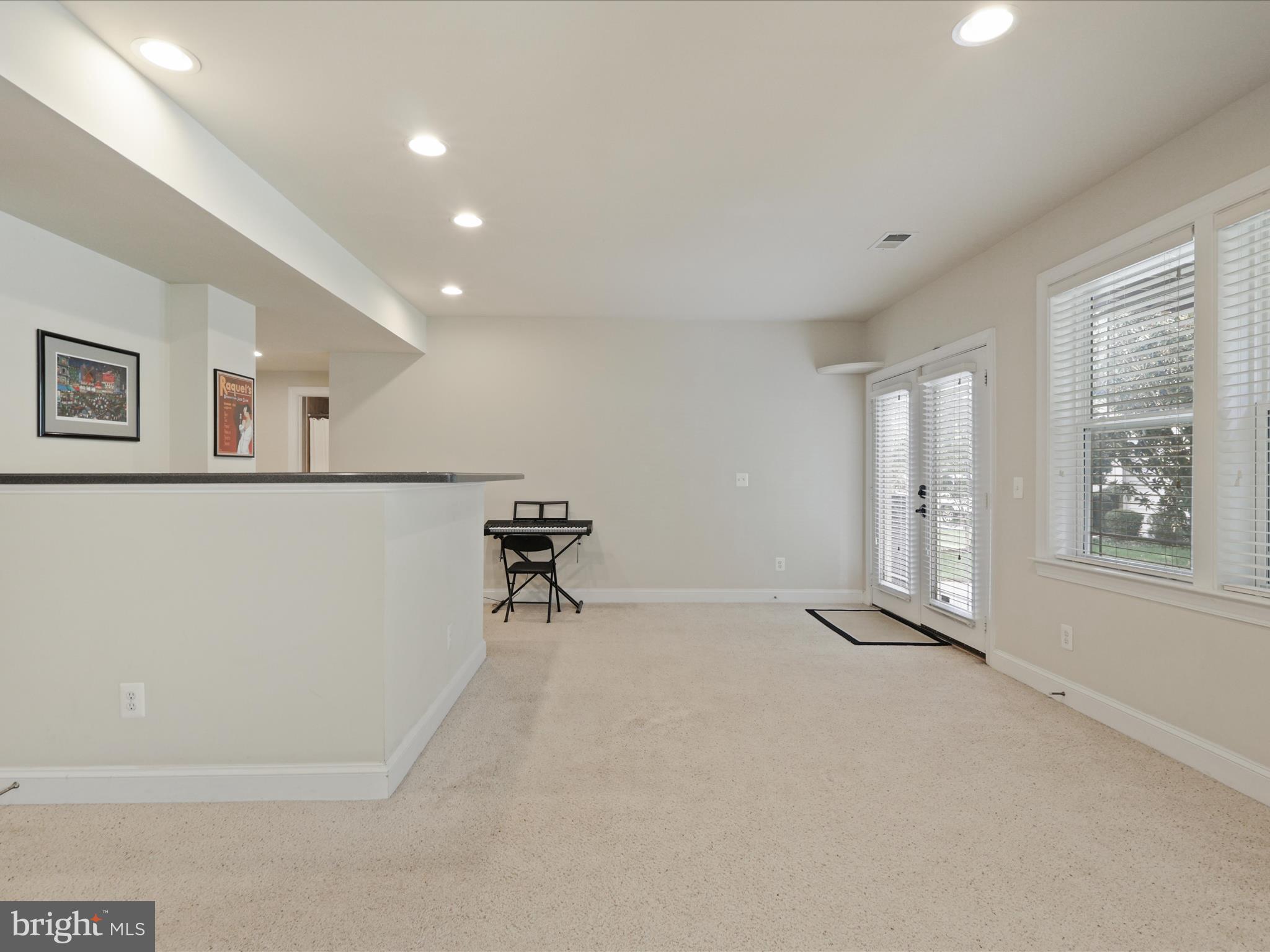 LAUREL HILL - Residential