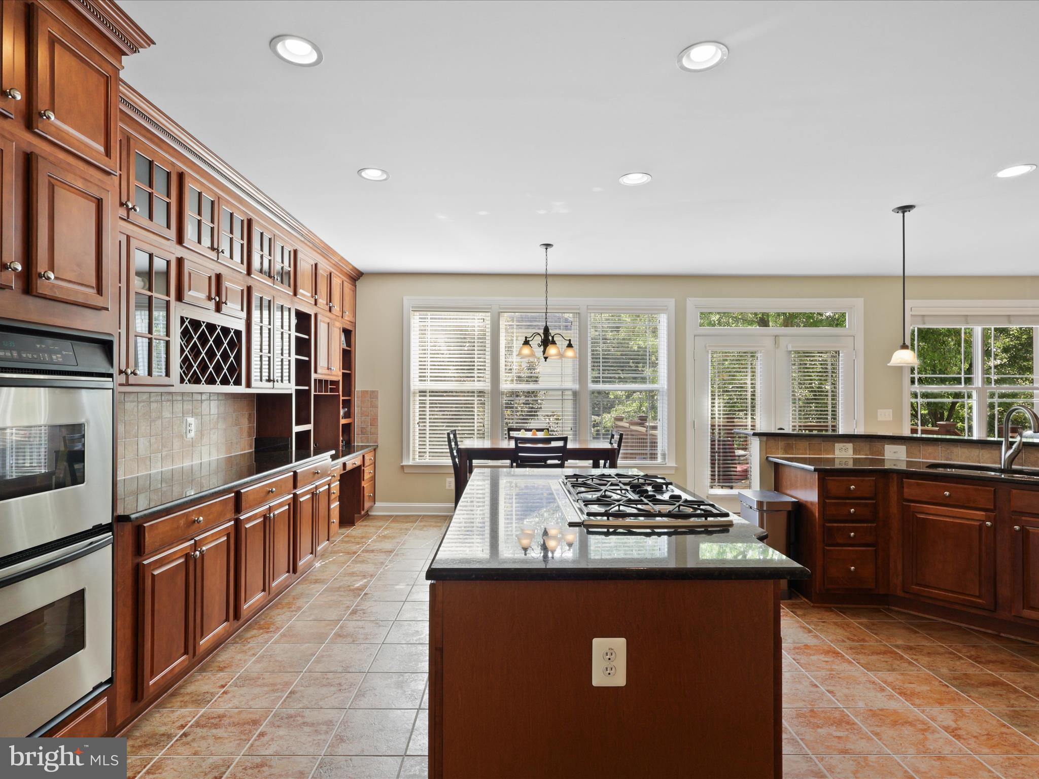 LAUREL HILL - Residential