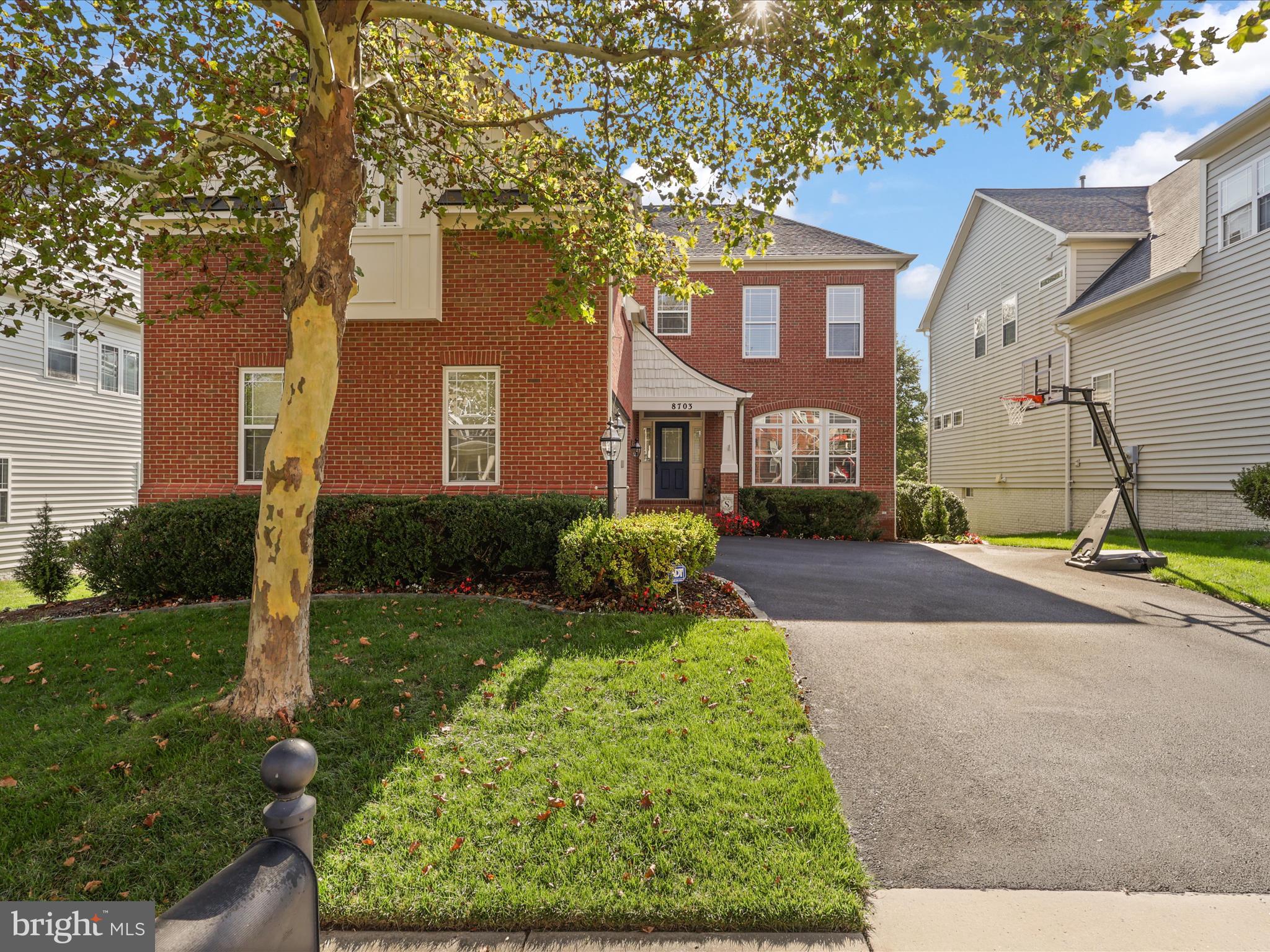 LAUREL HILL - Residential