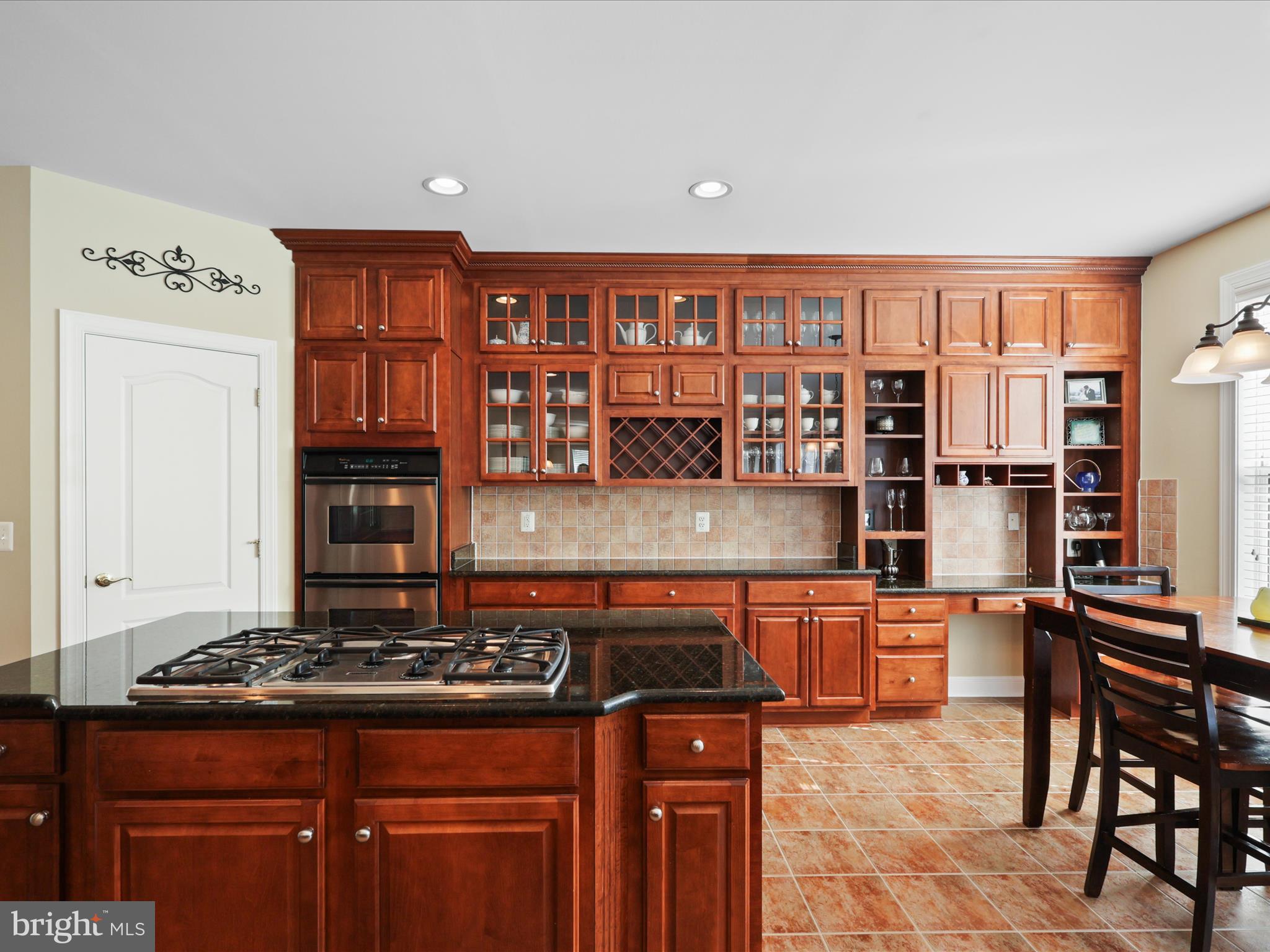 LAUREL HILL - Residential